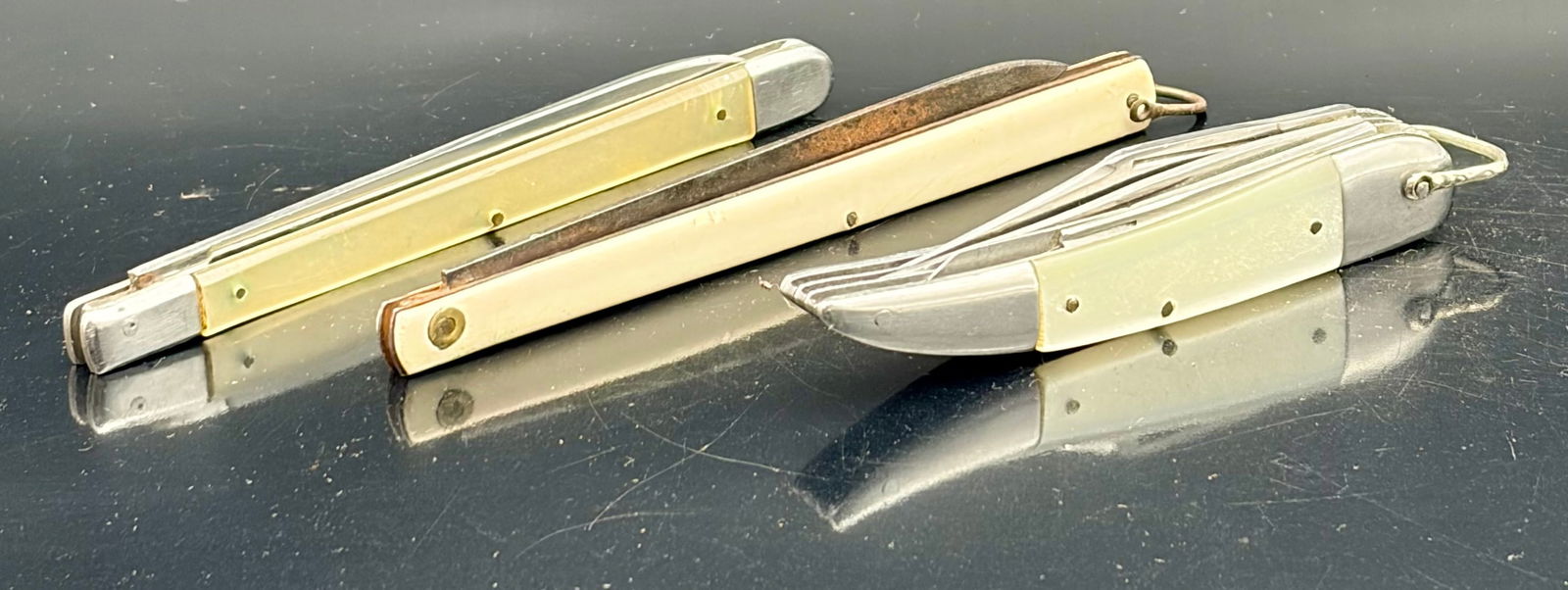 Lot of 3 Vintage Slim Japanese Pocketknives (1 of 10)