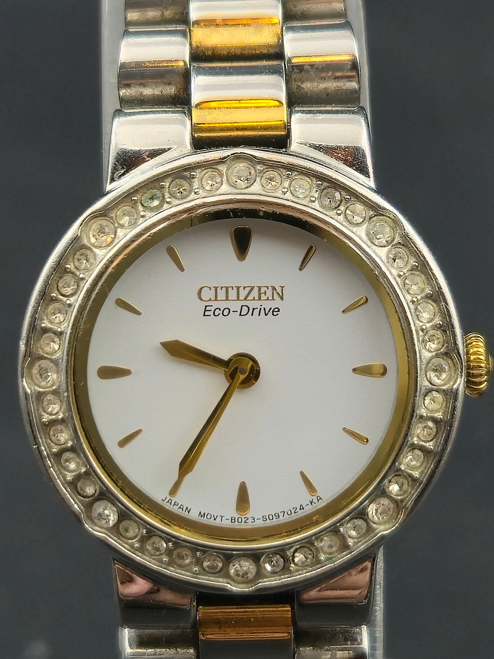 1990s Citizen Eco-Drive 23mm Two-Tone Crystal Bezel Ladies Solar Quartz Watch Running & Keeping Time (1 of 10)