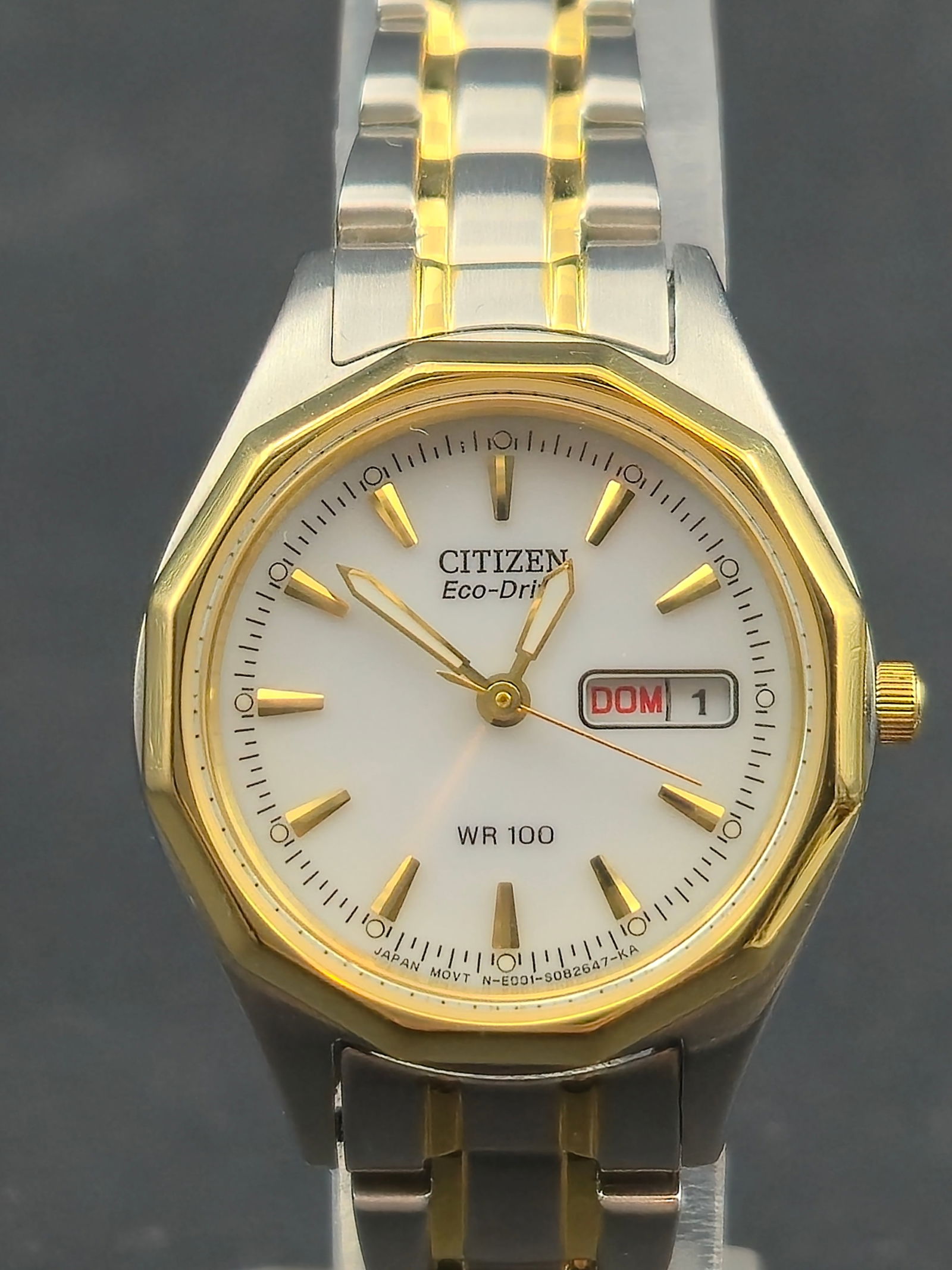 Citizen Eco-Drive 27mm Two-Tone WR100 Day-Date Solar Watch – Runs (1 of 9)