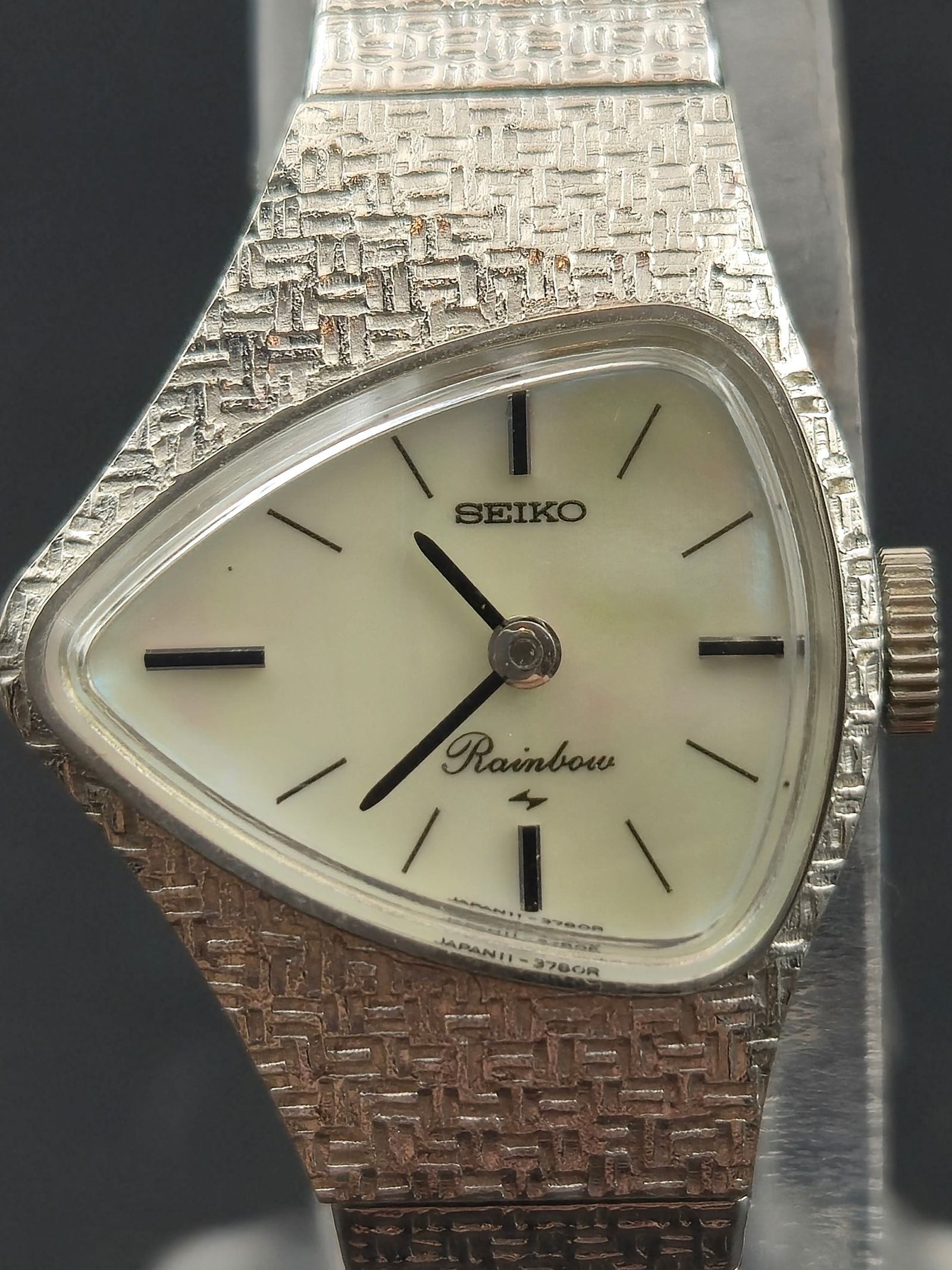 1975 Seiko Rainbow 20mm Mechanical Ladies Watch Textured Case and Bracelet Runs (1 of 10)