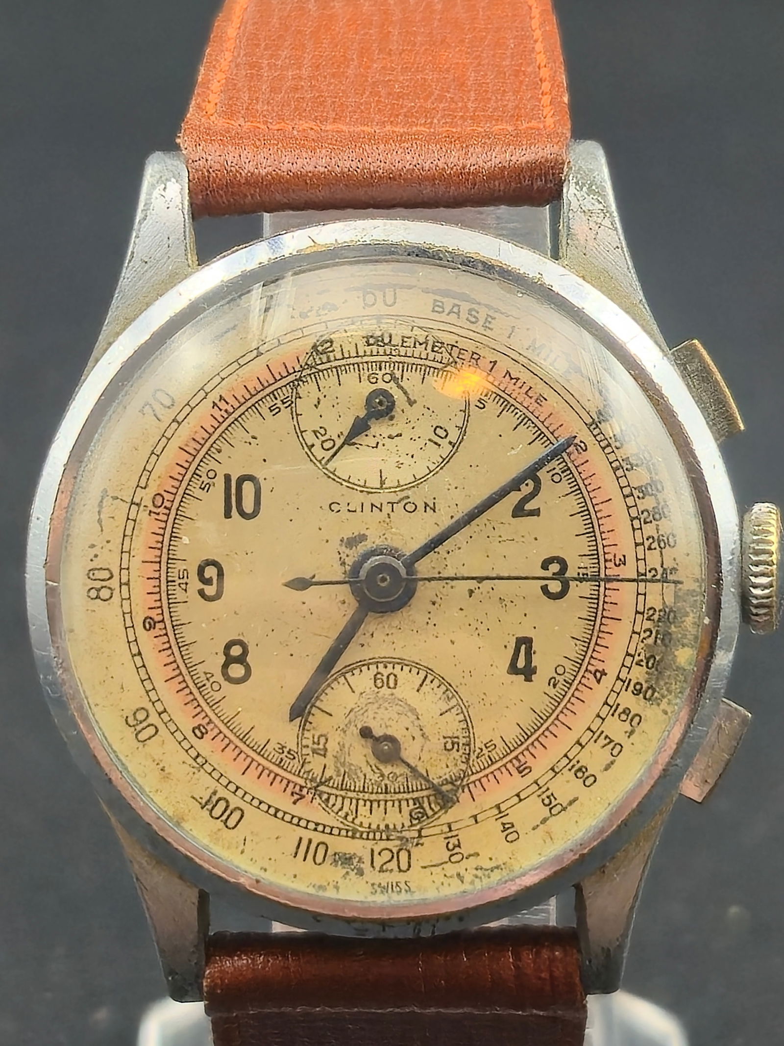 1940s Clinton 2-Register Chronograph 35mm Swiss Landeron 17J Telemeter Tachymeter (1 of 10)