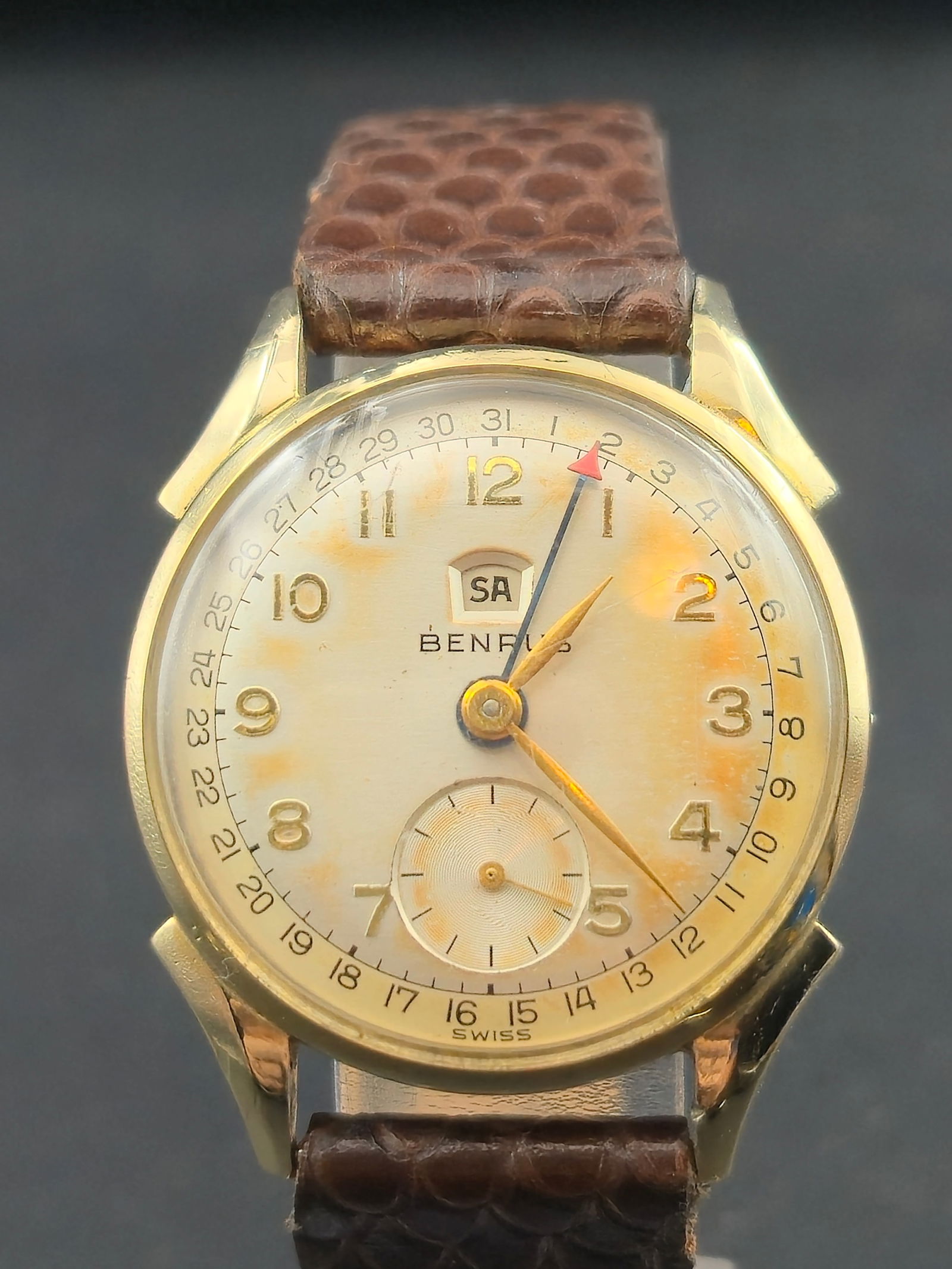 Benrus Vintage Triple Date Wristwatch c.1940s 29.1mm 17J Gold-Filled Runs (1 of 11)