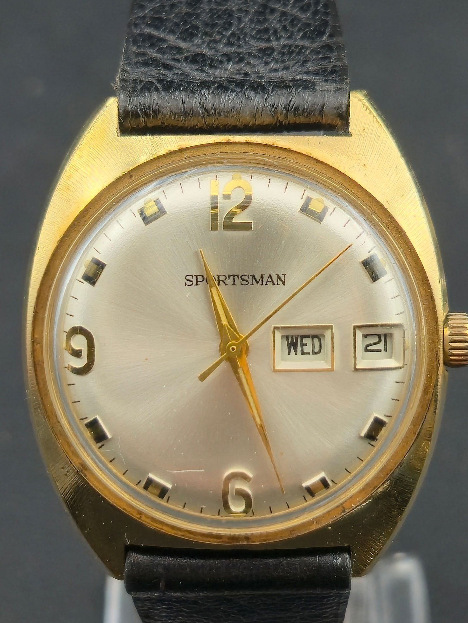 1960s Sportsman Automatic Day-Date Gold Tone Base Metal Bezel 33.1mm Runs (1 of 9)