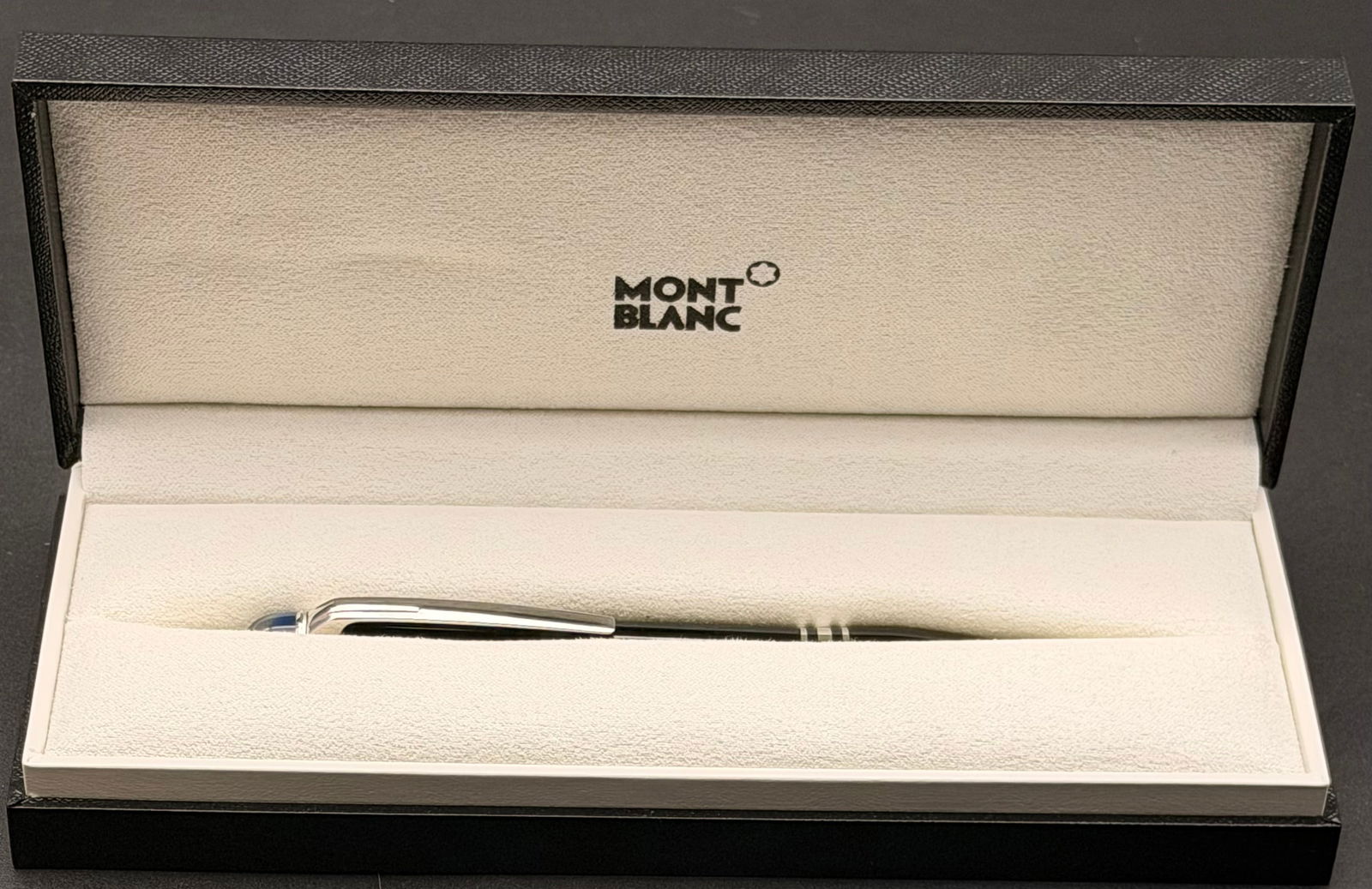 Montblanc Black Resin Ballpoint Pen Platinum Trim w/ Box – Authentic (1 of 8)