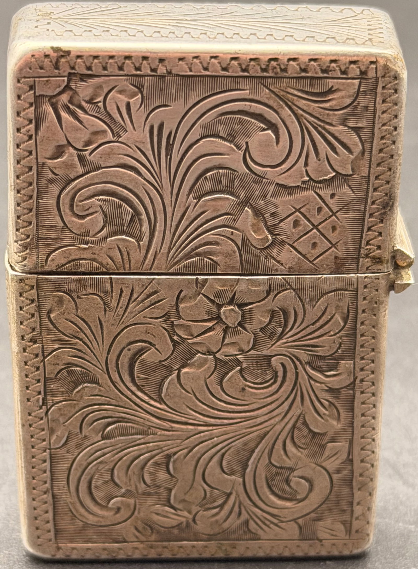 Vintage Engraved Silver-Tone lighter Floral Scroll Design (1 of 5)