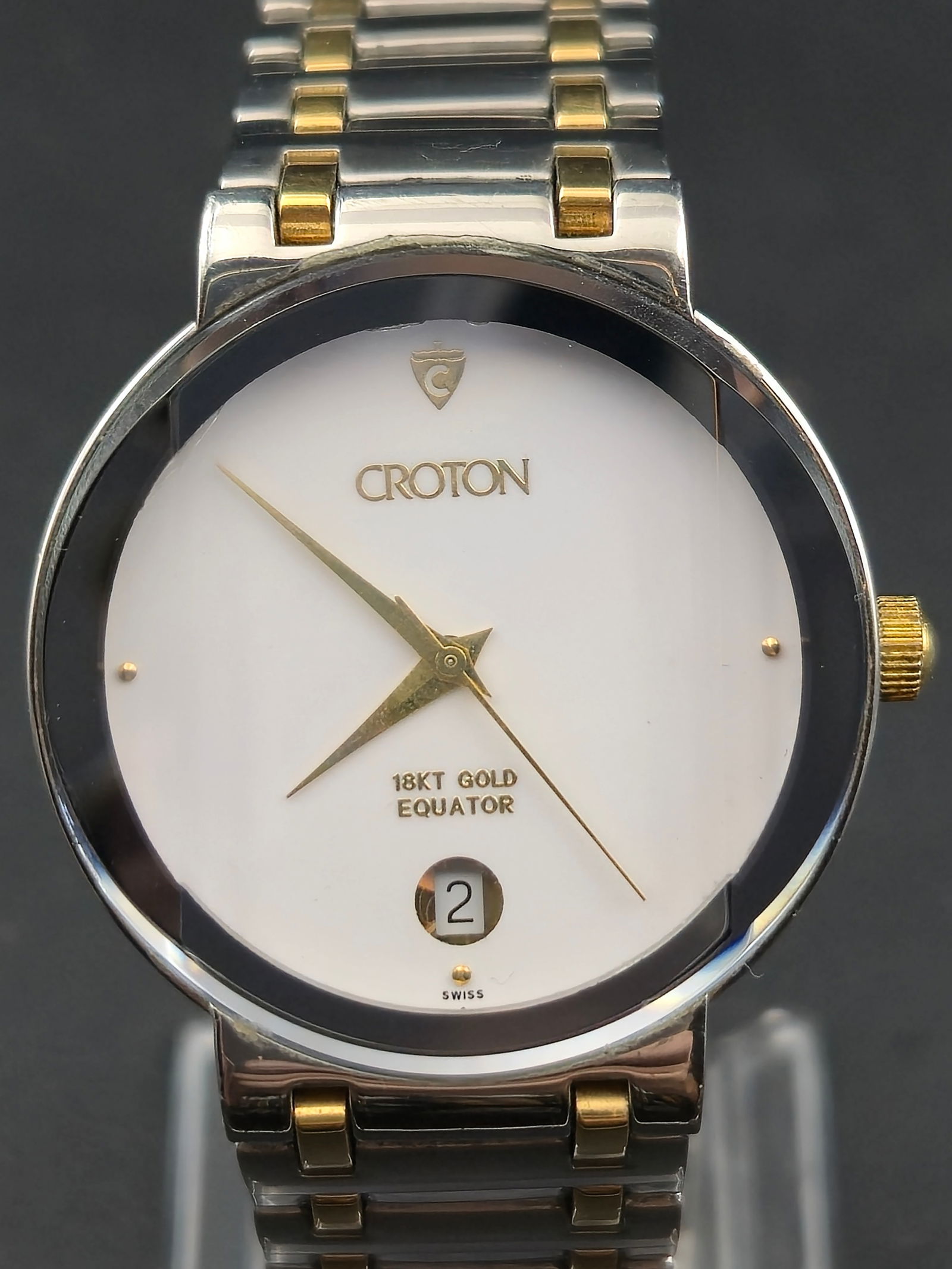 Croton Equator Swiss Quartz Date Watch 18KT Gold Links Crown Sapphire 37mm (1 of 9)
