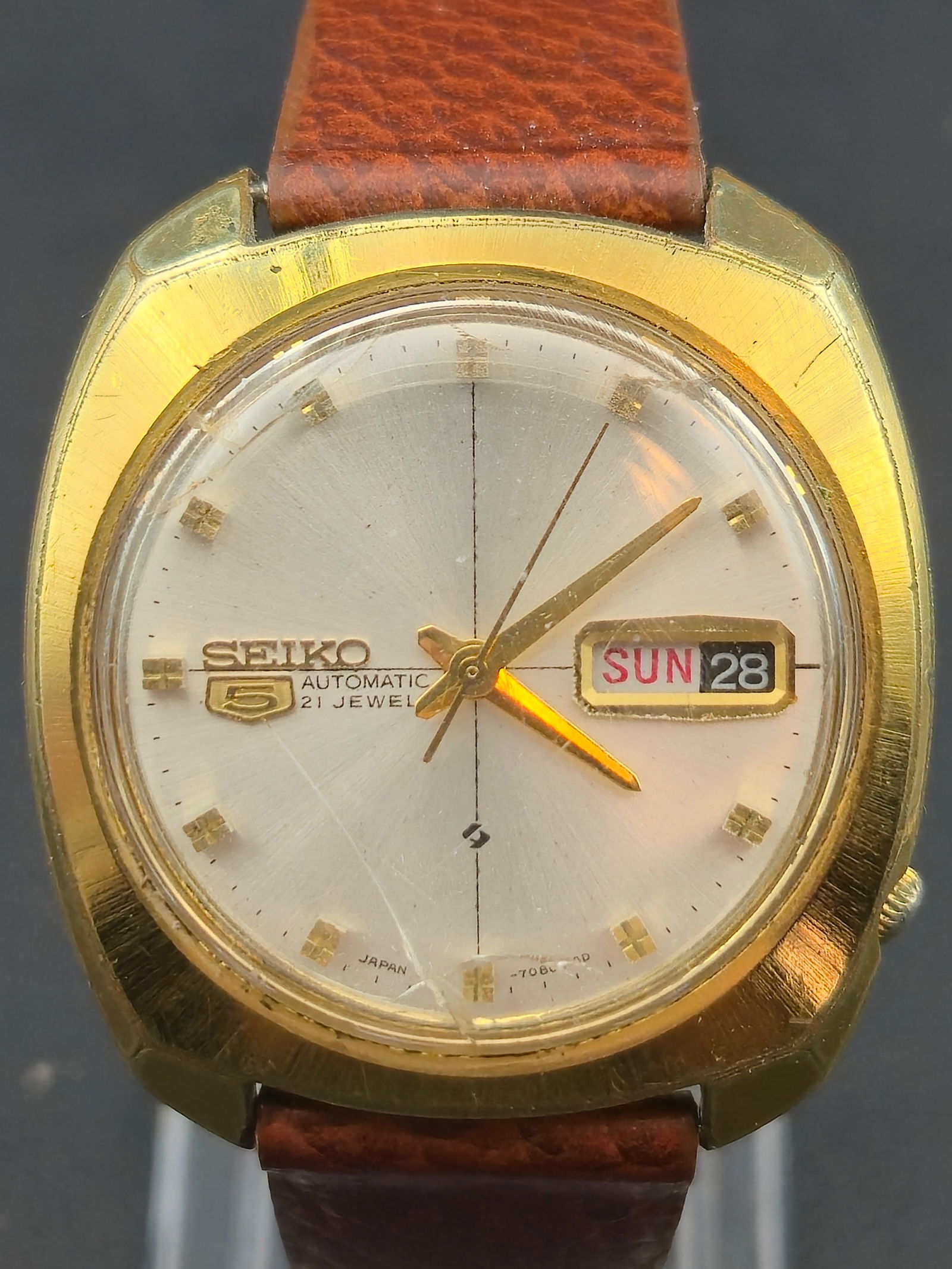 1970s Seiko 5 Automatic Crosshair Dial 21J Cal. 6119B 36mm Gold-Tone – Runs (1 of 11)