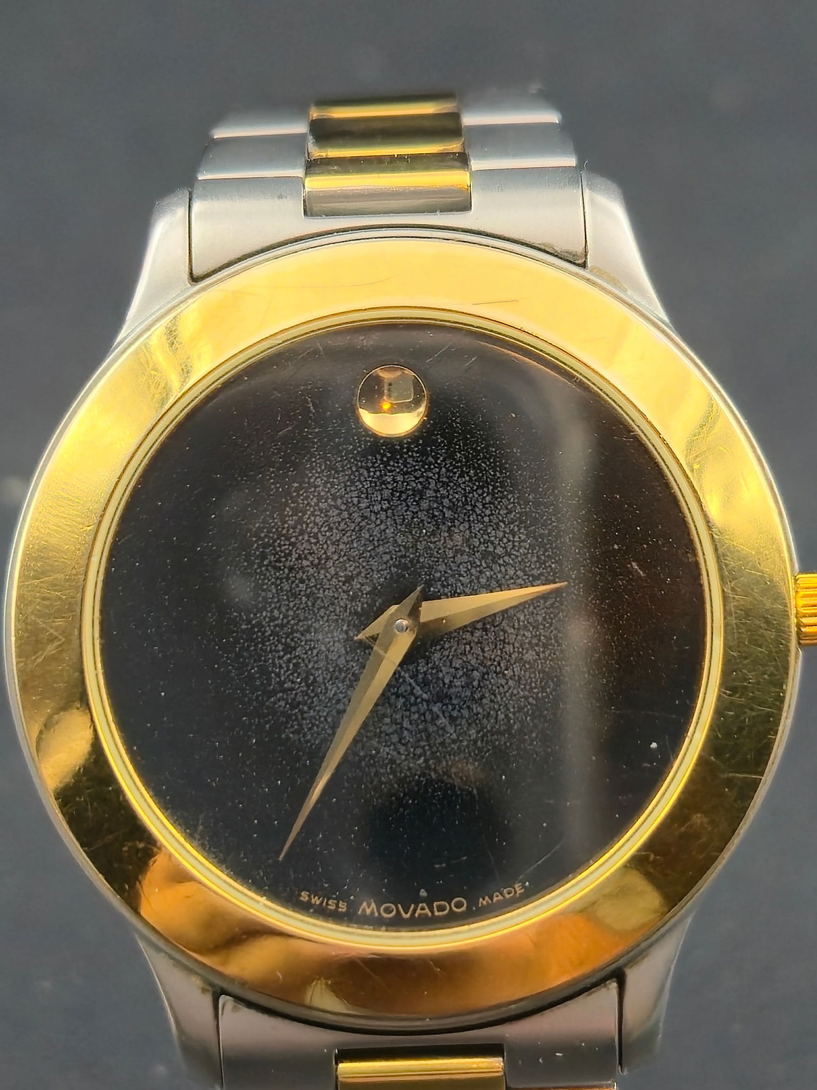 1990s Movado Museum Quartz Watch – Ref. 81.C2.862.2 – 38mm – Runs (1 of 11)