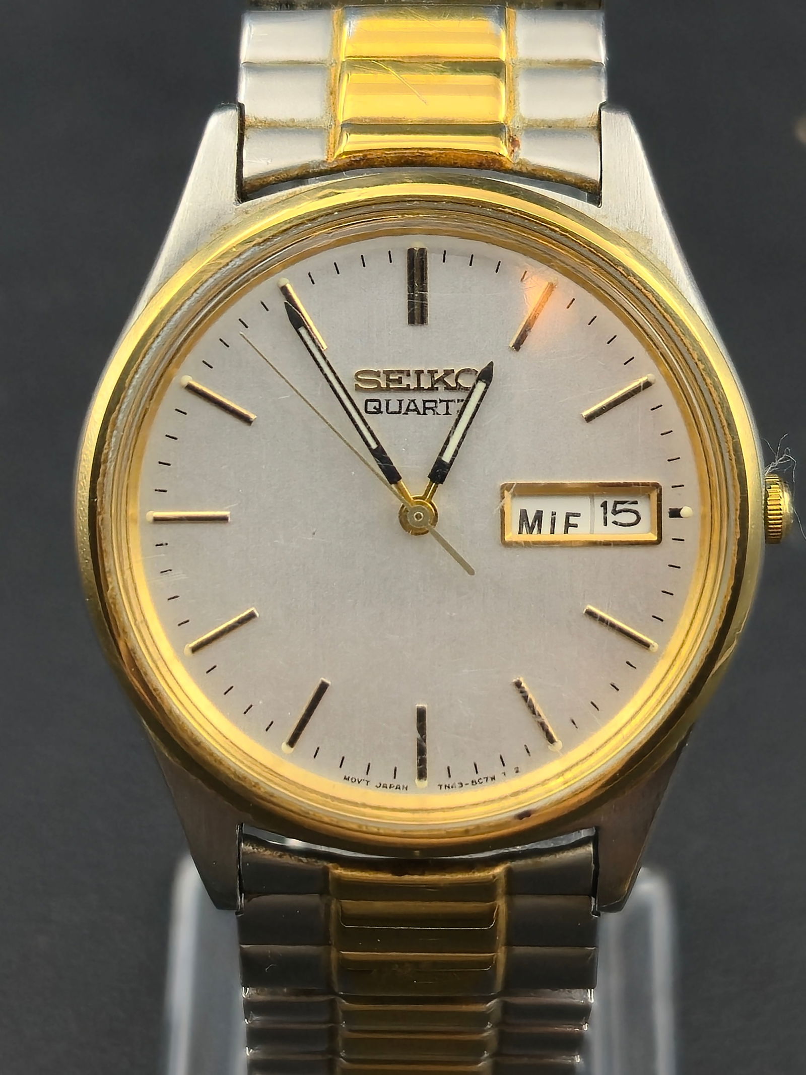 1990s Seiko Quartz Day-Date Ref. 7N43-8A39 – Two-Tone – 35mm – Running (1 of 9)