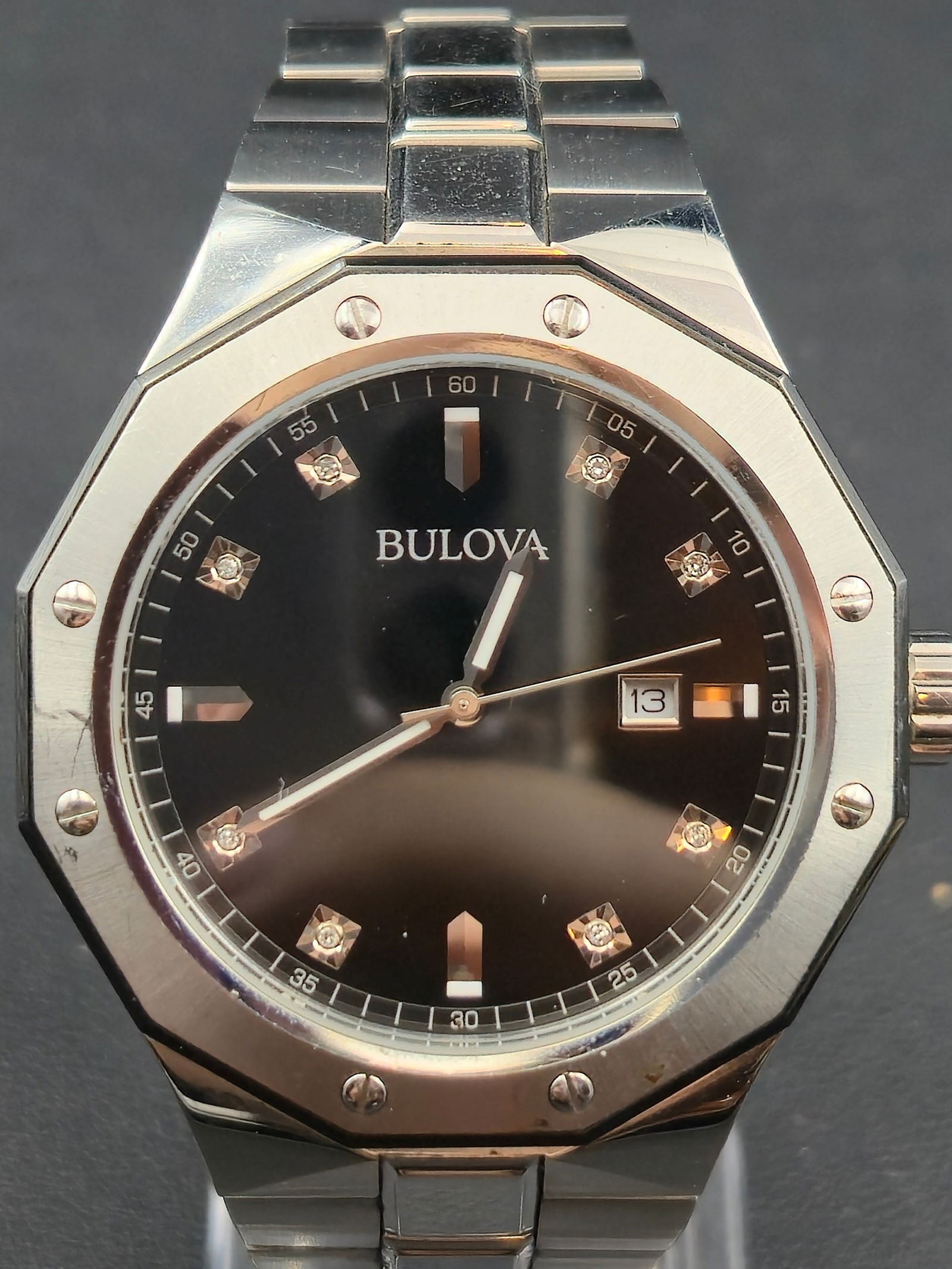 2000s Bulova Quartz Calendar Watch Stainless Steel Black Dial 45mm New Battery (1 of 9)