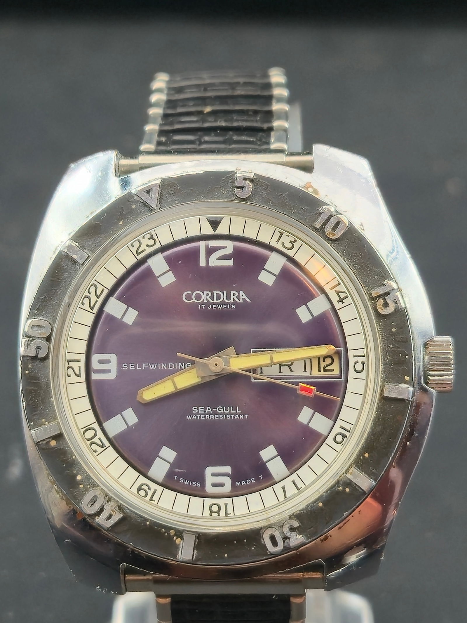 Cordura Sea Gull Automatic 17 Jewel Swiss Watch Purple Dial Diver Style 41mm (1 of 10)