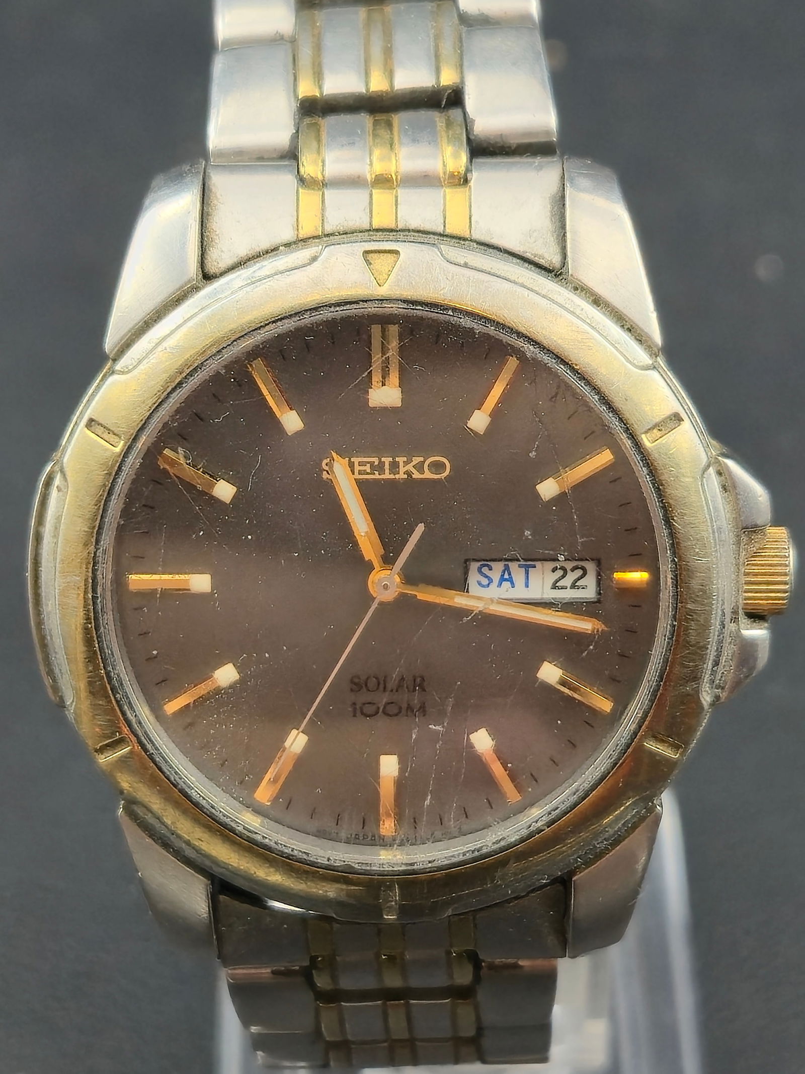 1990s Seiko Solar 100M Day Date Two Tone Quartz Watch Ref V158-0AD0 38mm (1 of 9)