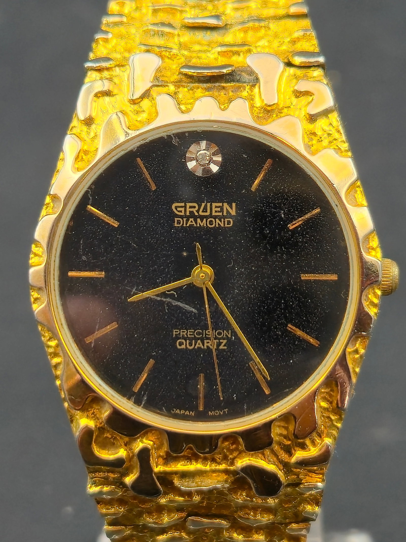 1990s Gruen Diamond Precision Quartz Gold Tone Watch Textured Bracelet 32mm Running (1 of 7)