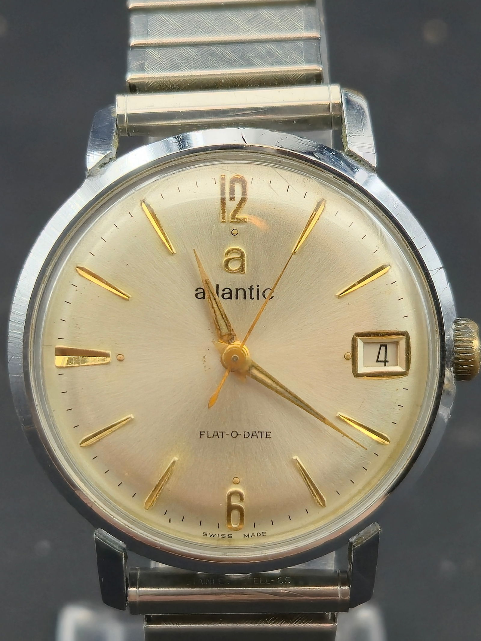 Vintage Atlantic Flat-O-Date Swiss Automatic 25J 1960s Steel 34mm (1 of 11)
