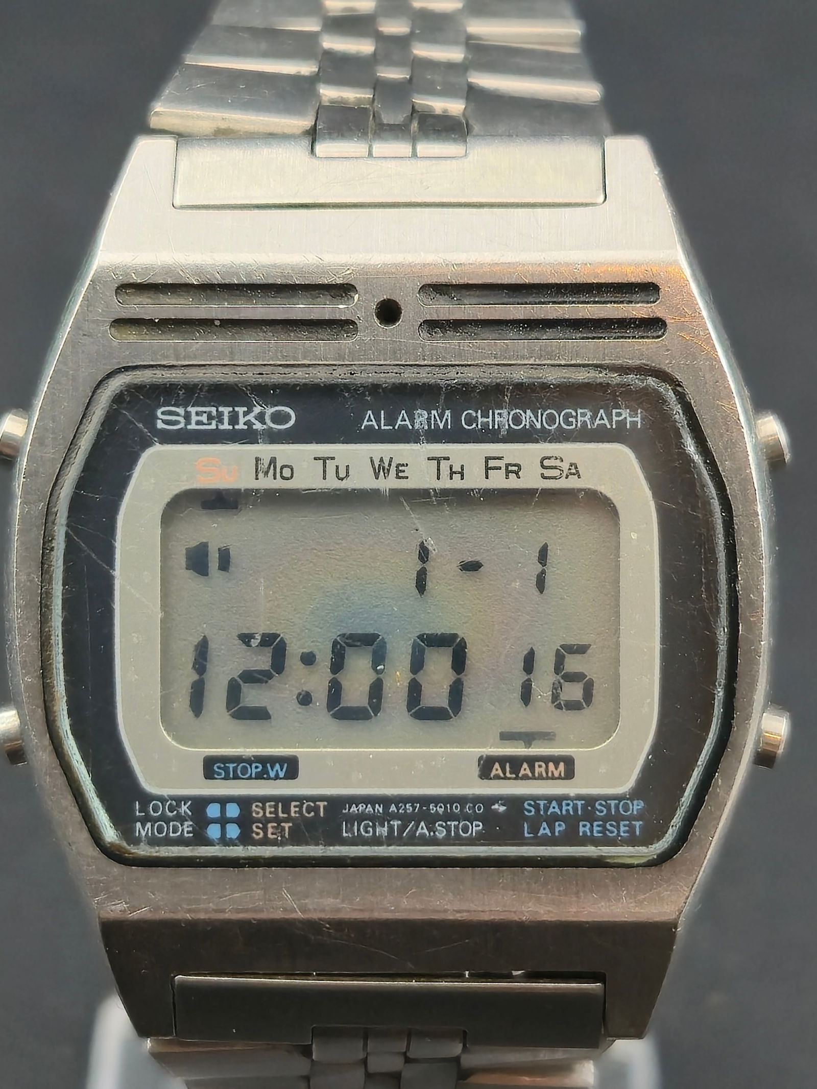 1970s Seiko A257-5010 Digital Alarm Chronograph 33mm Stainless Running (1 of 9)