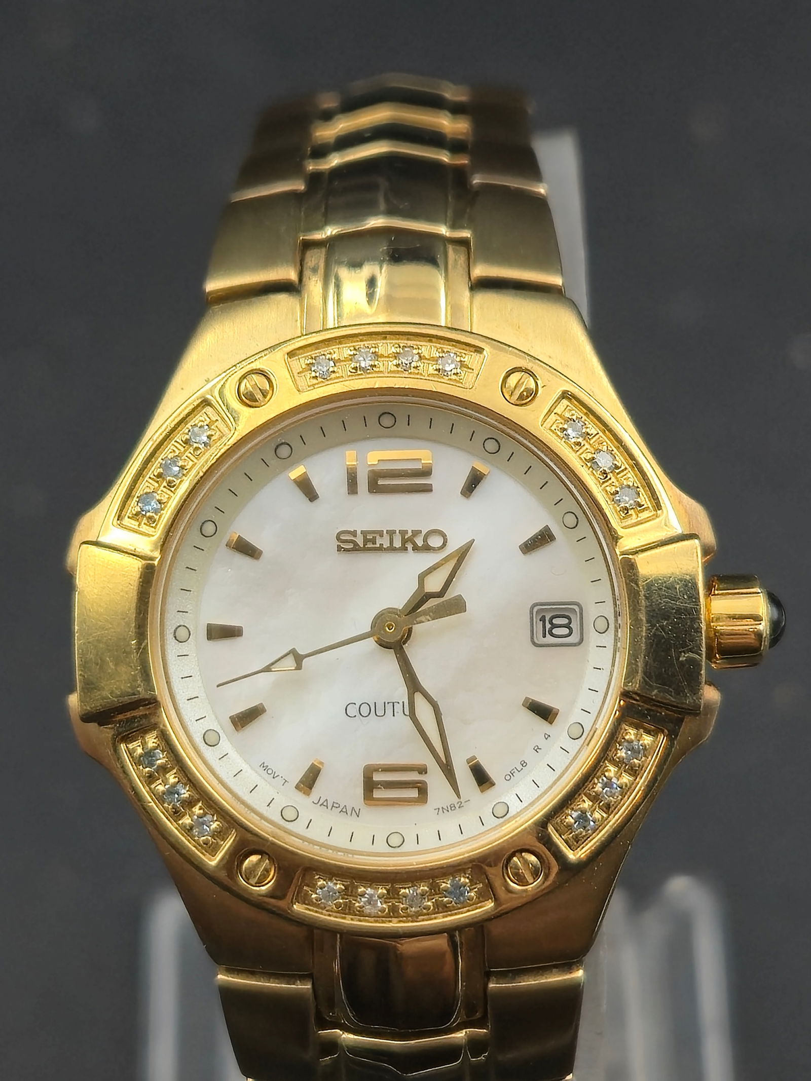 Seiko Coutura 7N82-0CG0 Gold-Tone Date Sapphire 26mm Running (1 of 9)