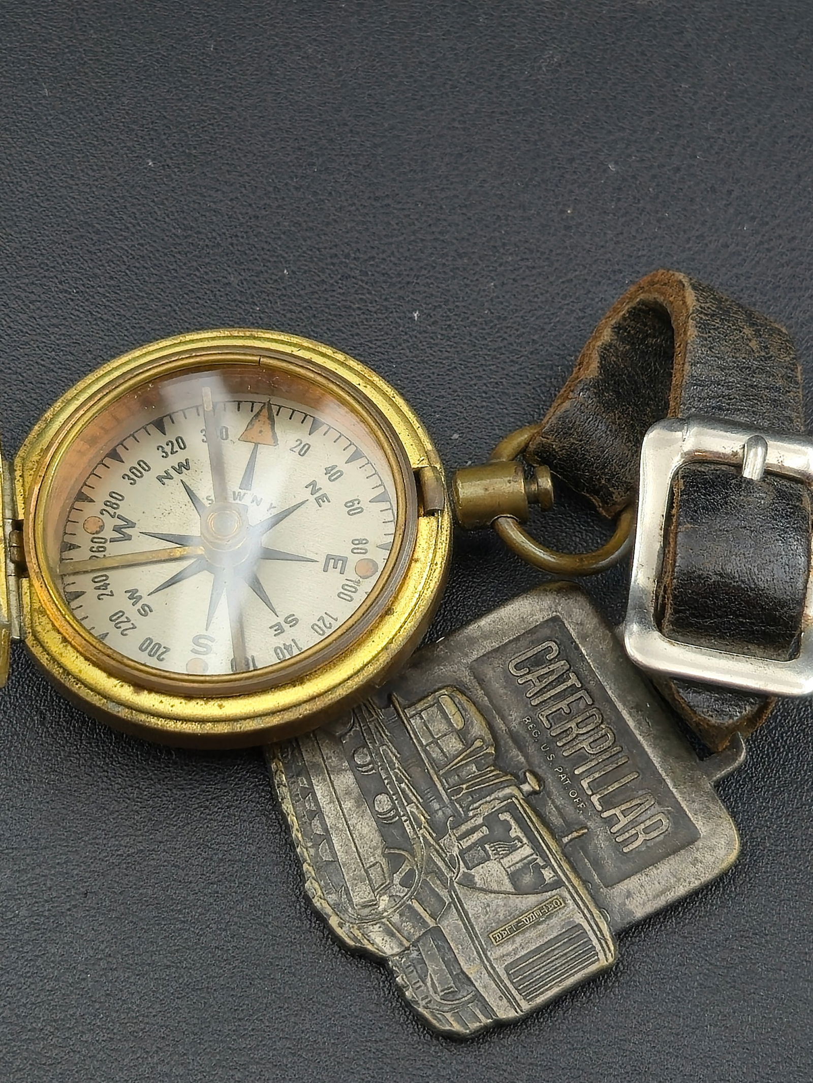 U.S. Marked Brass Military Pocket Compass w Catapillar Tag Works (1 of 7)
