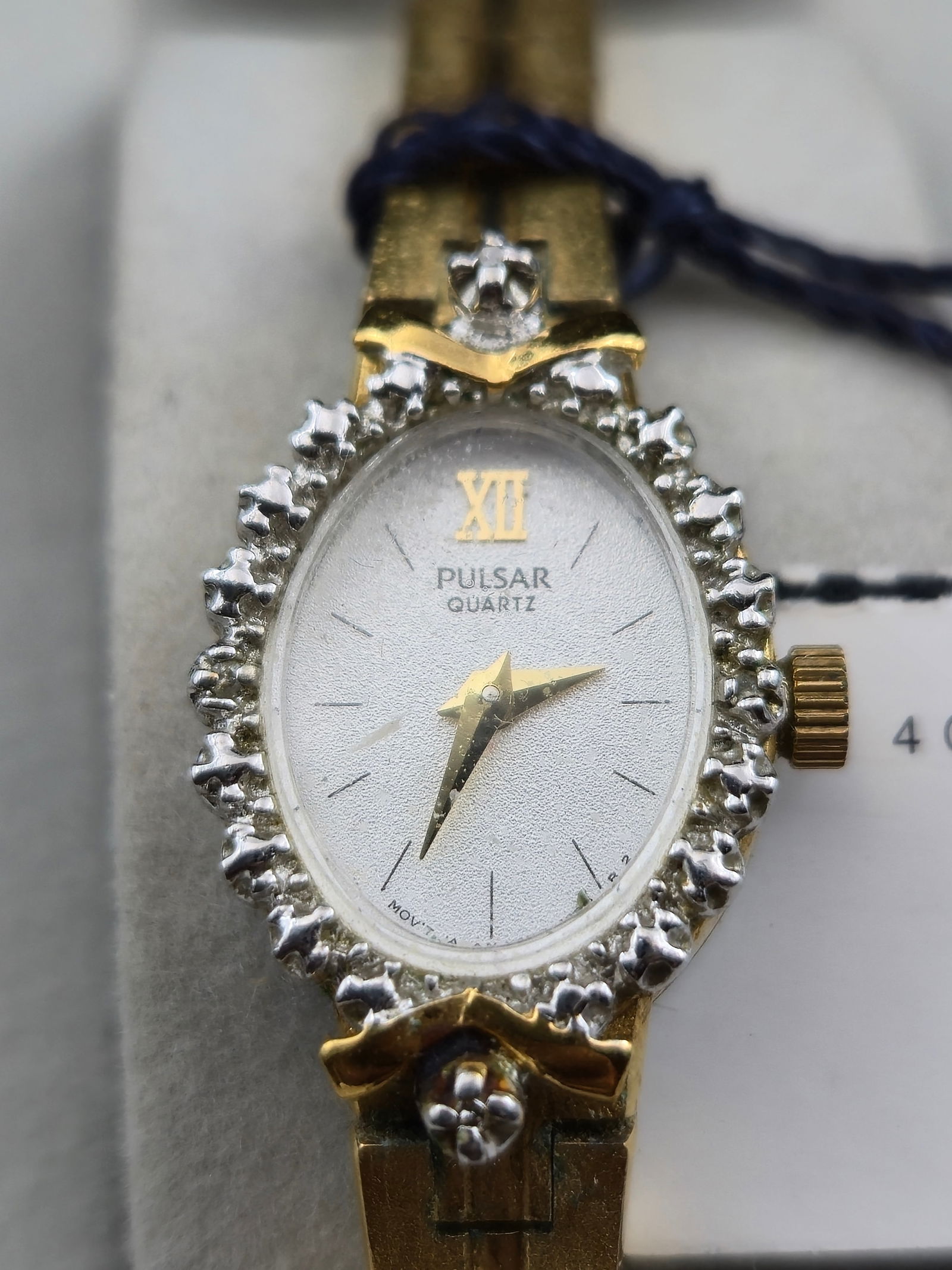 Pulsar Ladies Quartz Diamond Accent Watch Gold Tone 15mm Full Set (1 of 11)