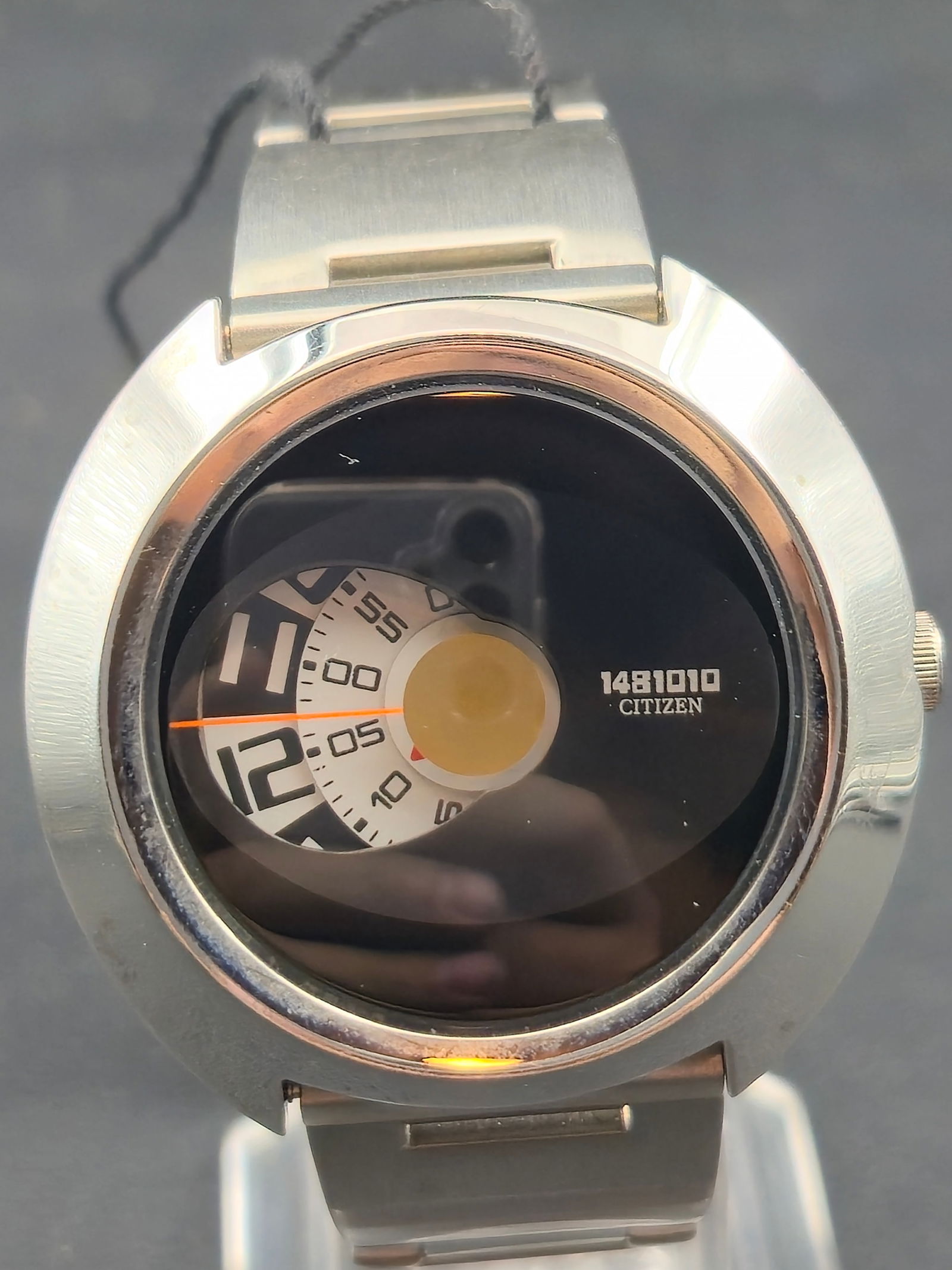 1970s Seiko Quartz UFO Case Jump-Style Disc Dial Stainless Steel 41mm Ref 6038-L16274 (1 of 10)