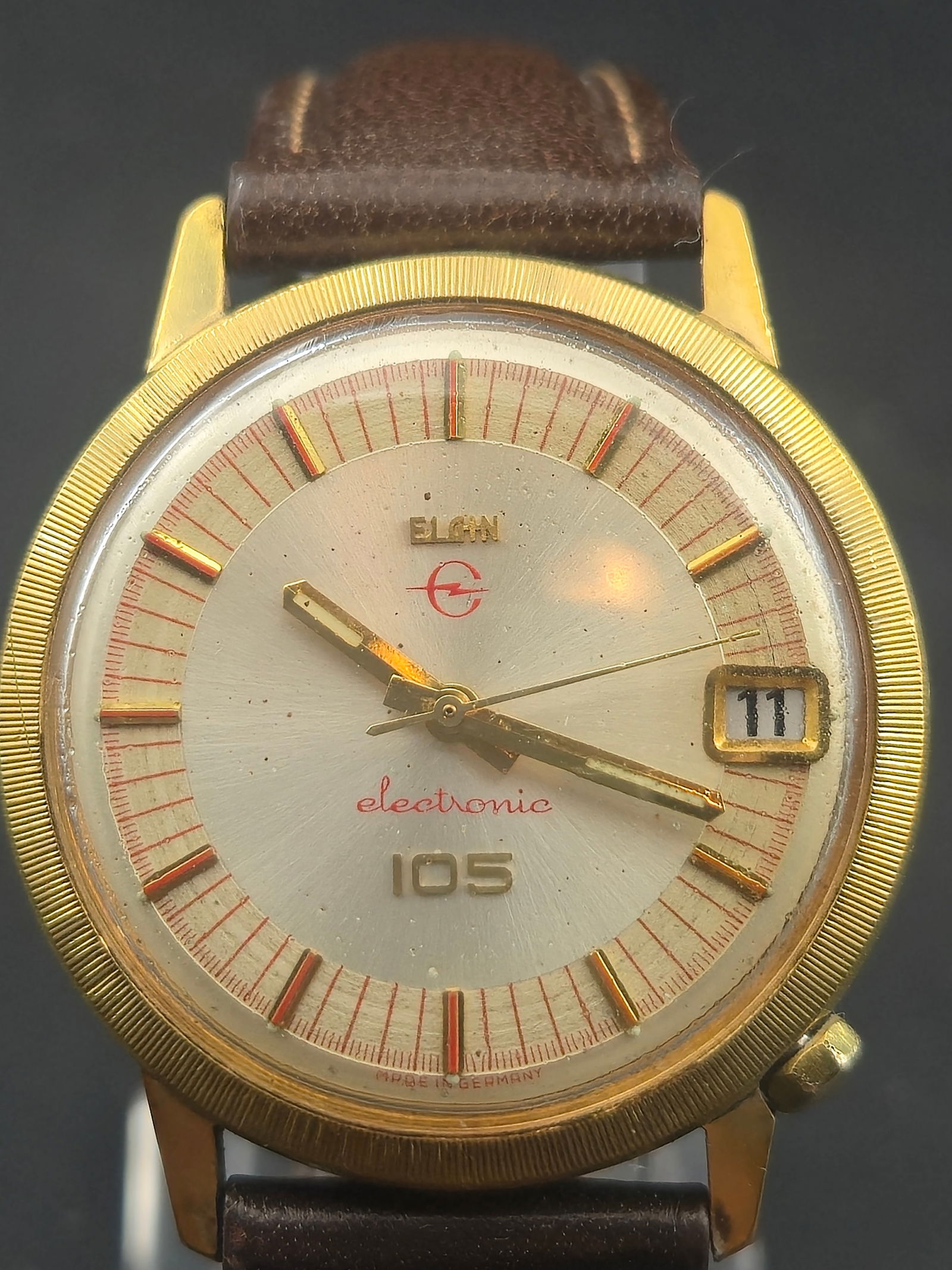 Vintage 1960s Era Elgin Electronic 105 Gold-Tone Wristwatch Stainless Steel Back (1 of 9)