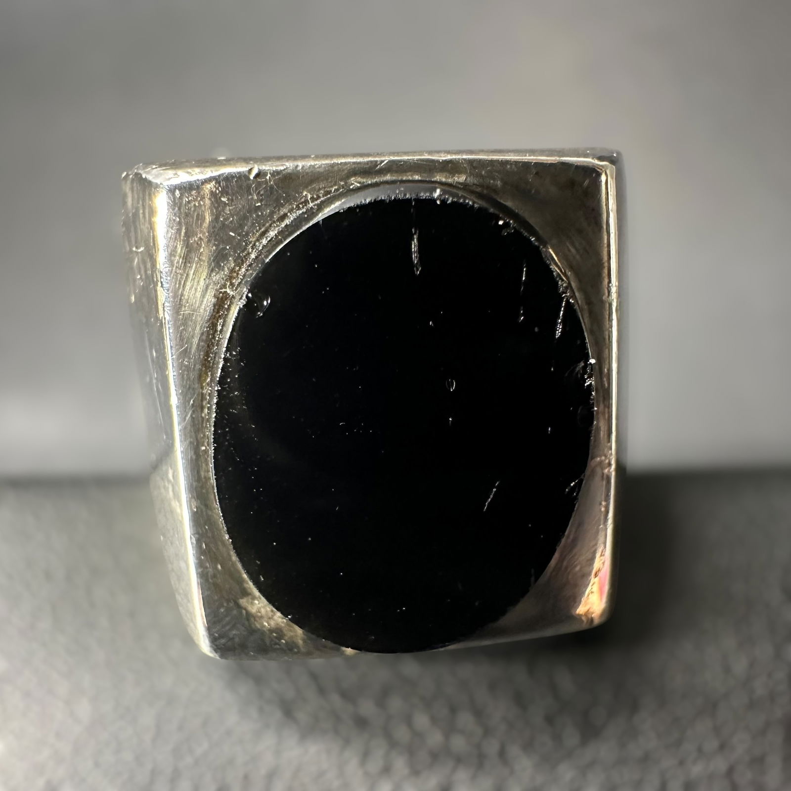 Sz.10/17g Vintage Men's Sterling Silver & Onyx Statement Ring (1 of 11)