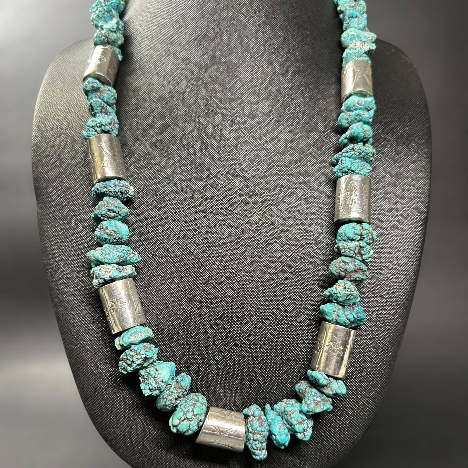 27"/197g Native American Navajo Sterling Silver Turquoise Nugget Bead Necklace: 27"/197g Native American Navajo Sterling Silver Turquoise Nugget Bead Necklace:Brand/Model: Native American; no hallmark. Manufacturer Location: Unknown.Year Produced: Unknown.Condition: Overall good
