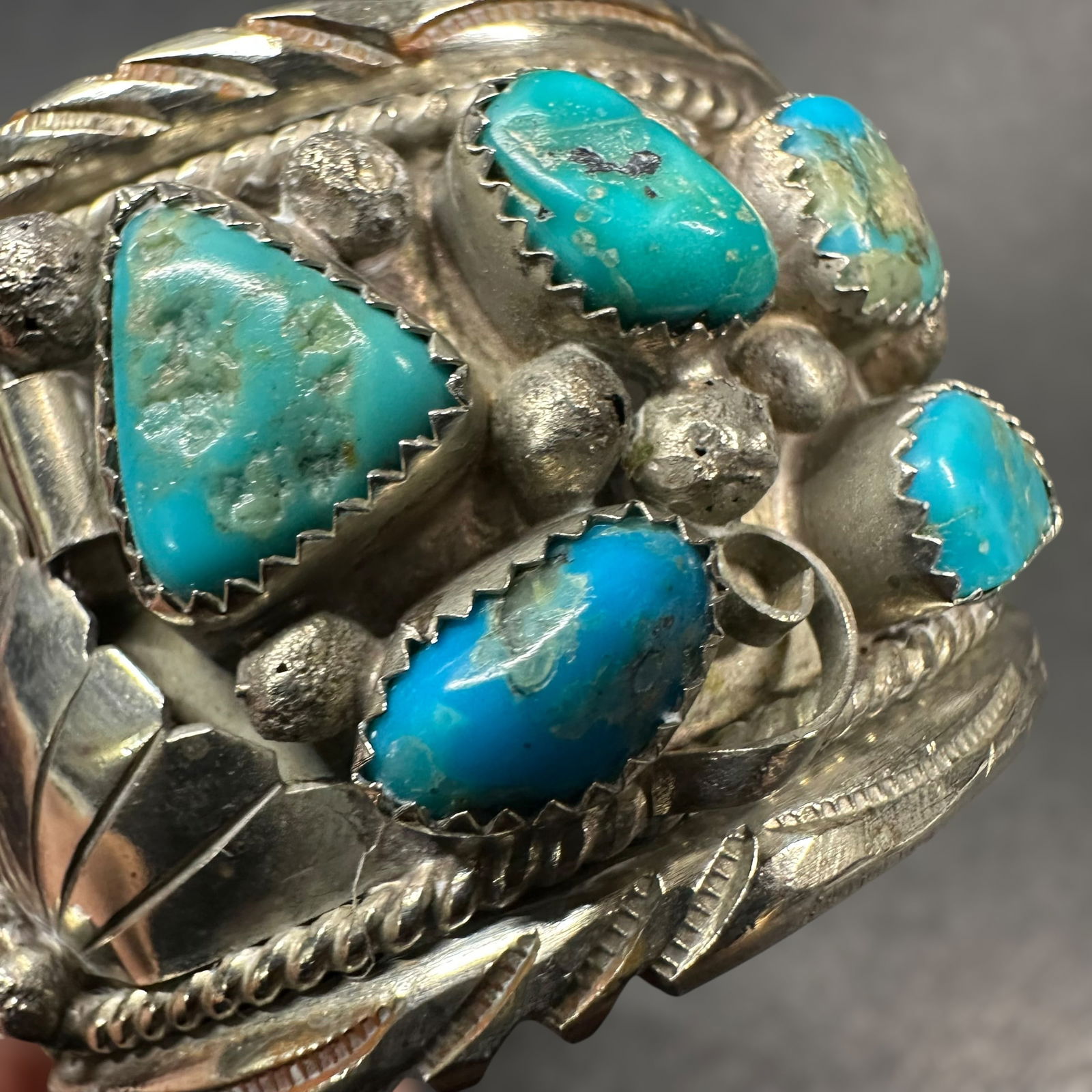 Sz7/66g Native American Navajo Nickel Back Sterling Silver Turquoise Watchband Cuff: Sz7/66g Native American Navajo Nickel Back Sterling Silver Turquoise Watchband Cuff:Brand/Model: Native American. No hallmark.Manufacturer Location: Unknown.Year Produced: Unknown.Condition: Overall g