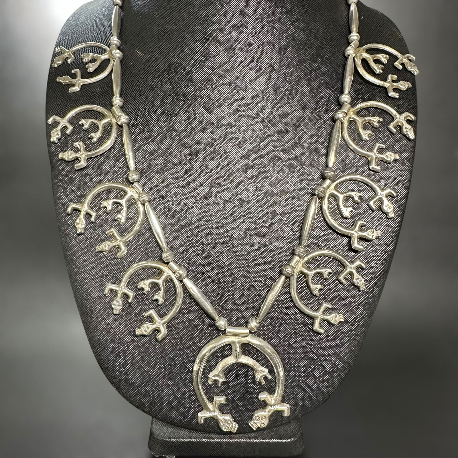 26"/111g Native American Navajo Sterling Silver Kachina Squash Blossom Necklace (1 of 12)