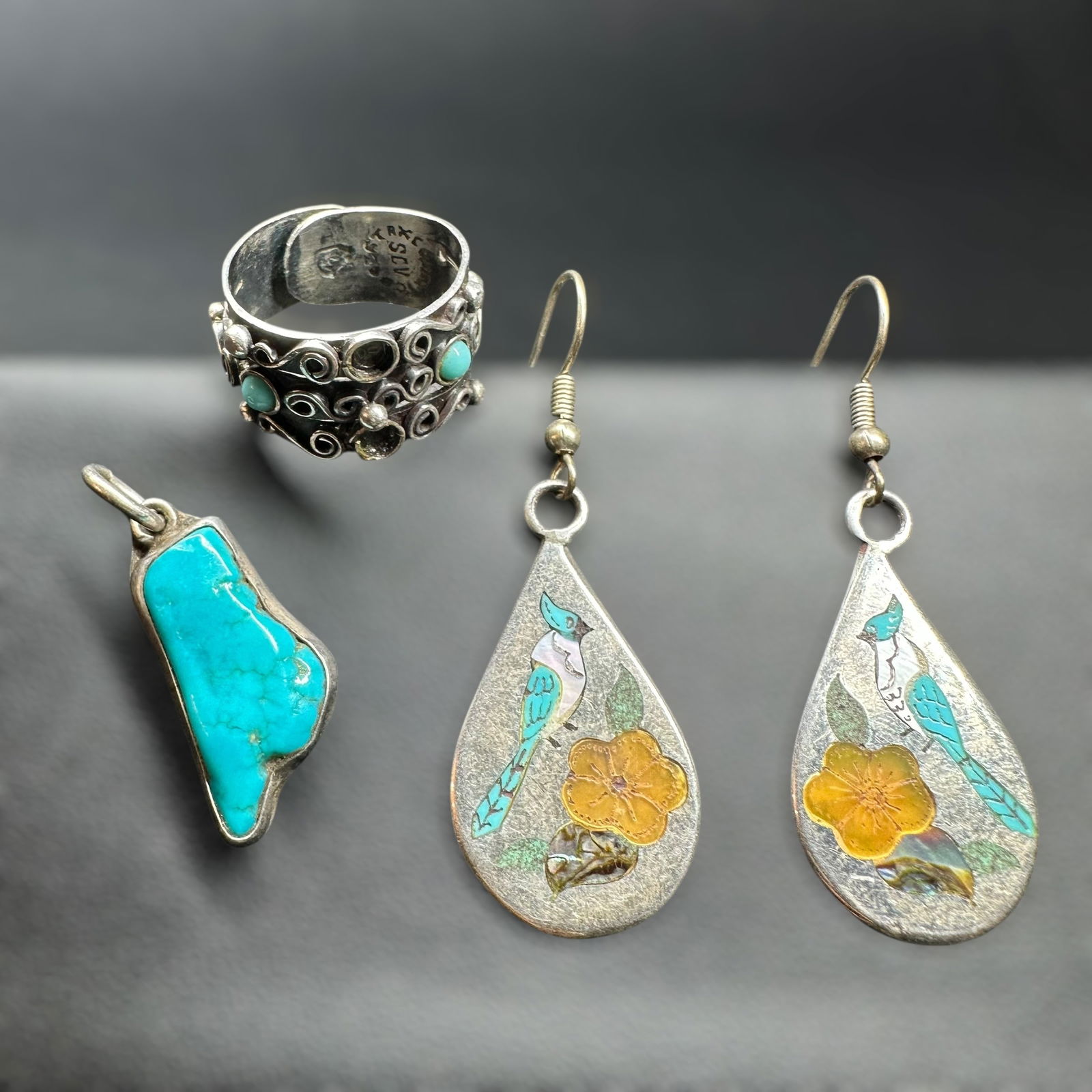 Sz7.75/12g 925 Native American Sterling Silver Turquoise Jewelry Lot: Sz7.75/12g 925 Native American Sterling Silver Turquoise Jewelry Lot:Brand/Model: Native American. No hallmarks; unknown artisans.Manufacturer Location: Unknown.Year Produced: Unknown. Condition: Over