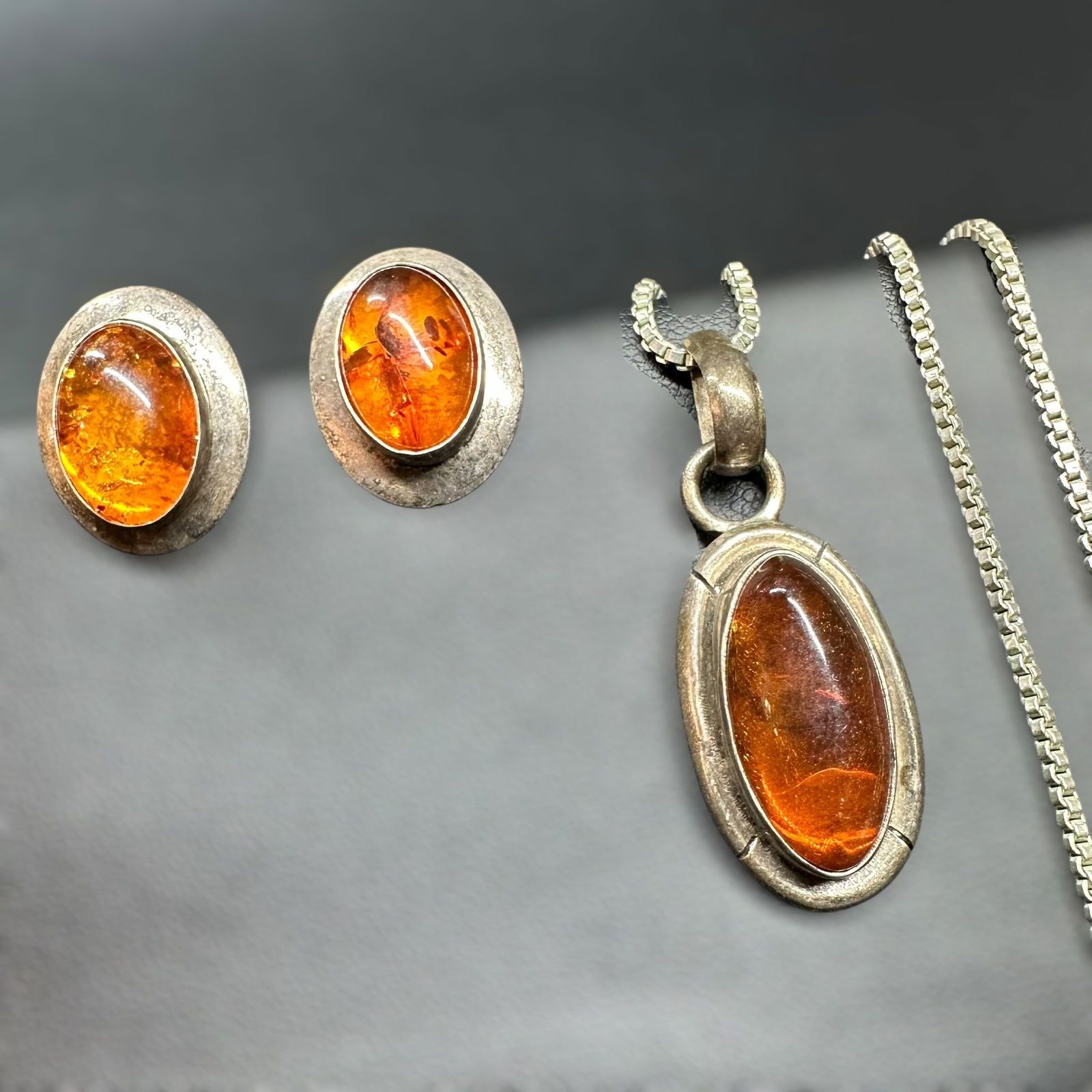 18g 925 Sterling Silver Amber Pendant Necklace & Earrings Set - 2 Pc (1 of 13)