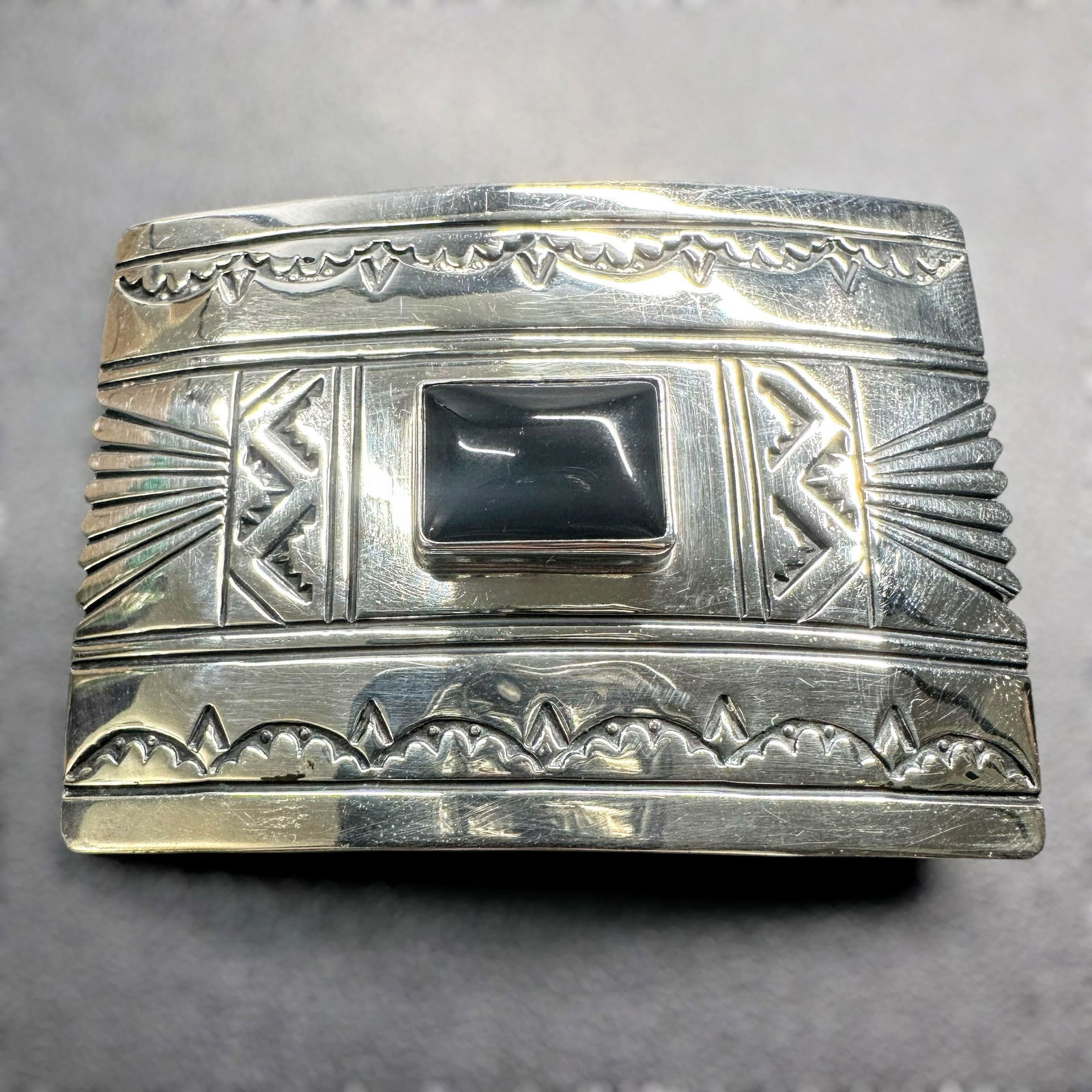 50g Native American Nellie Bain Sterling Silver Onyx Belt Buckle (1 of 10)