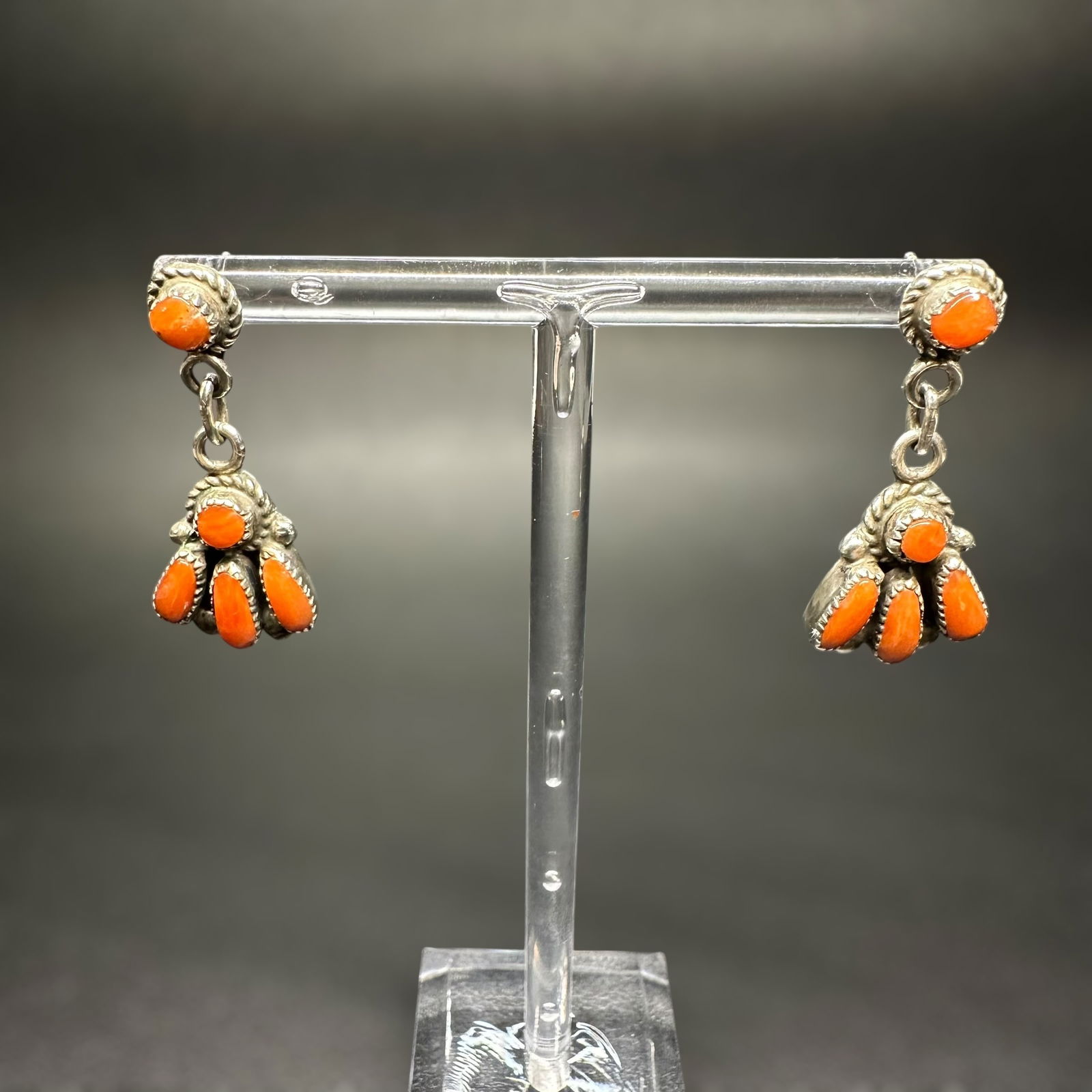 5g Native American Zuni Bill & Lou Sterling Silver Coral Dangle Earrings (1 of 8)