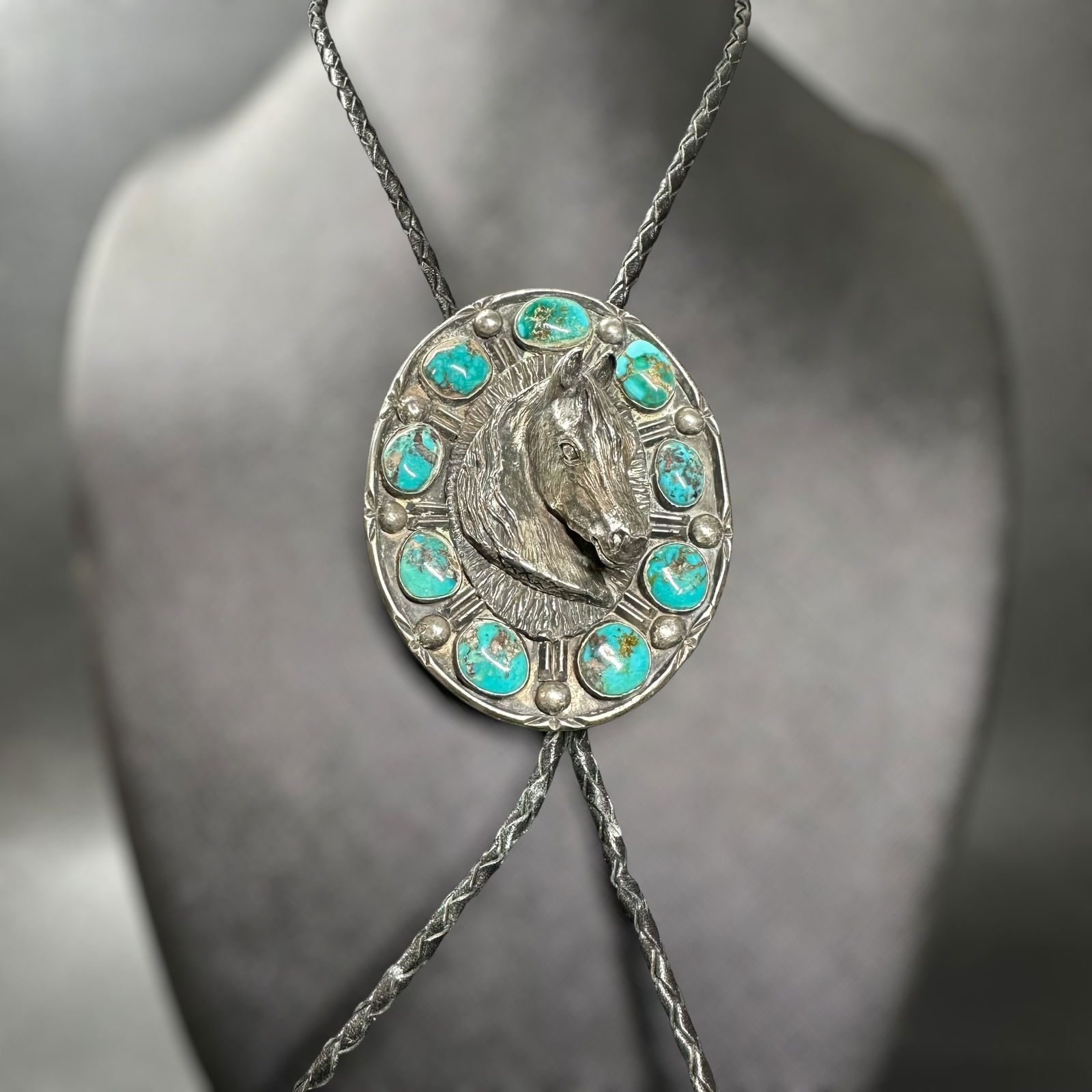 20&"/144g Native American Navajo Ray Bennett Turquoise Sterling Silver Horse Bolo Tie: 20&"/144g Native American Ray Bennett Navajo Turquoise Sterling Silver Horse Bolo Tie:Brand/Model: Native American artisan. Hallmark: "Bennett;" Navajo Ray Bennett.Marked "Patent Pending."C-13.""Manuf