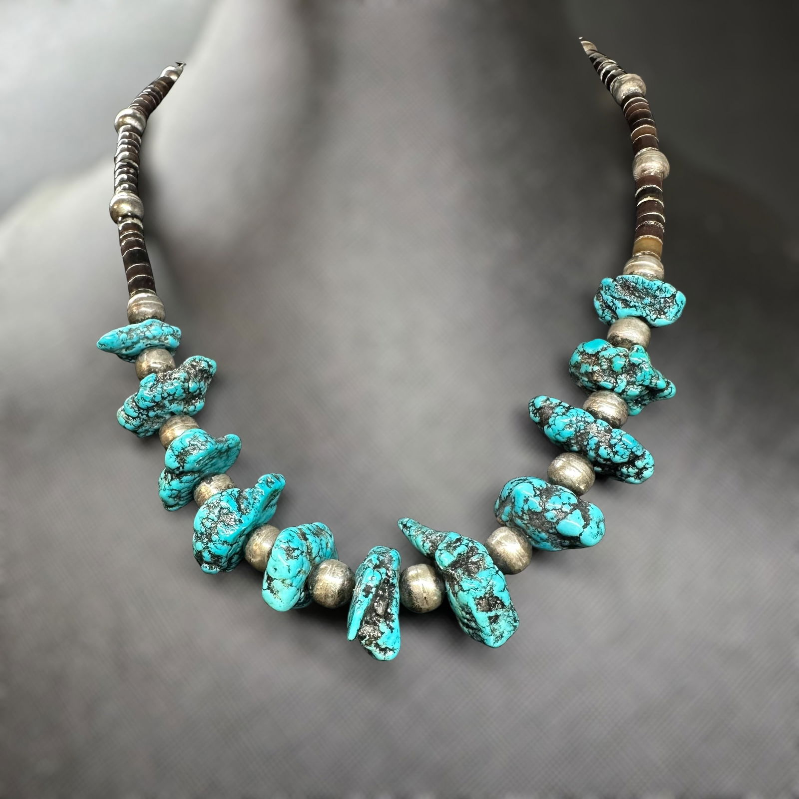18"/64g Native American Sterling Silver Turquoise Nugget Heishi Shell Necklace (1 of 11)