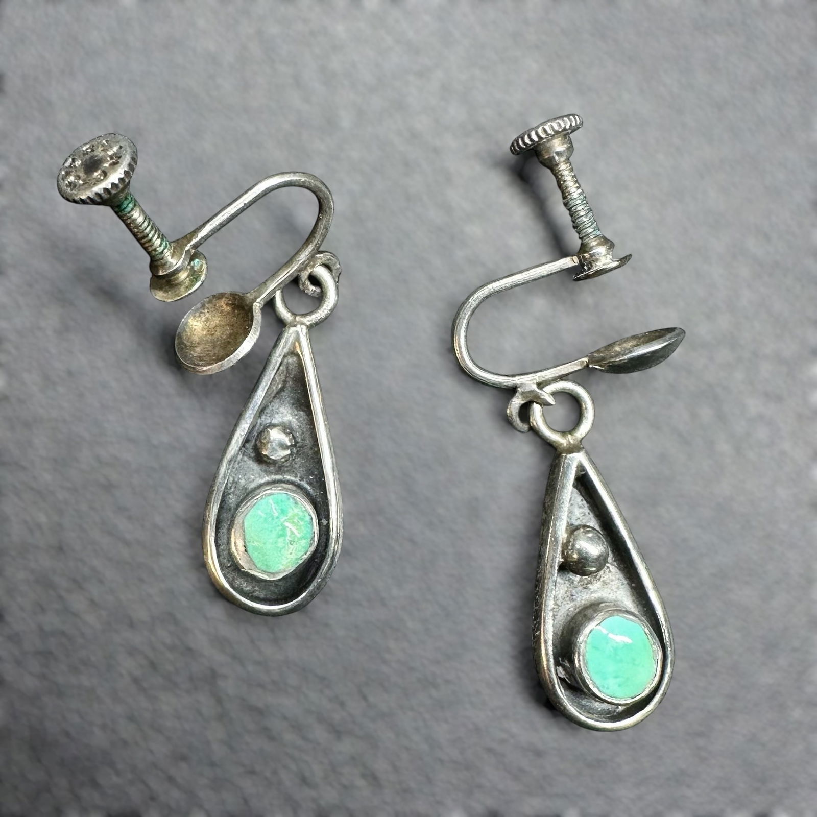 5g Native American Navajo Sterling Silver Turquoise Screw Back Earrings (1 of 8)
