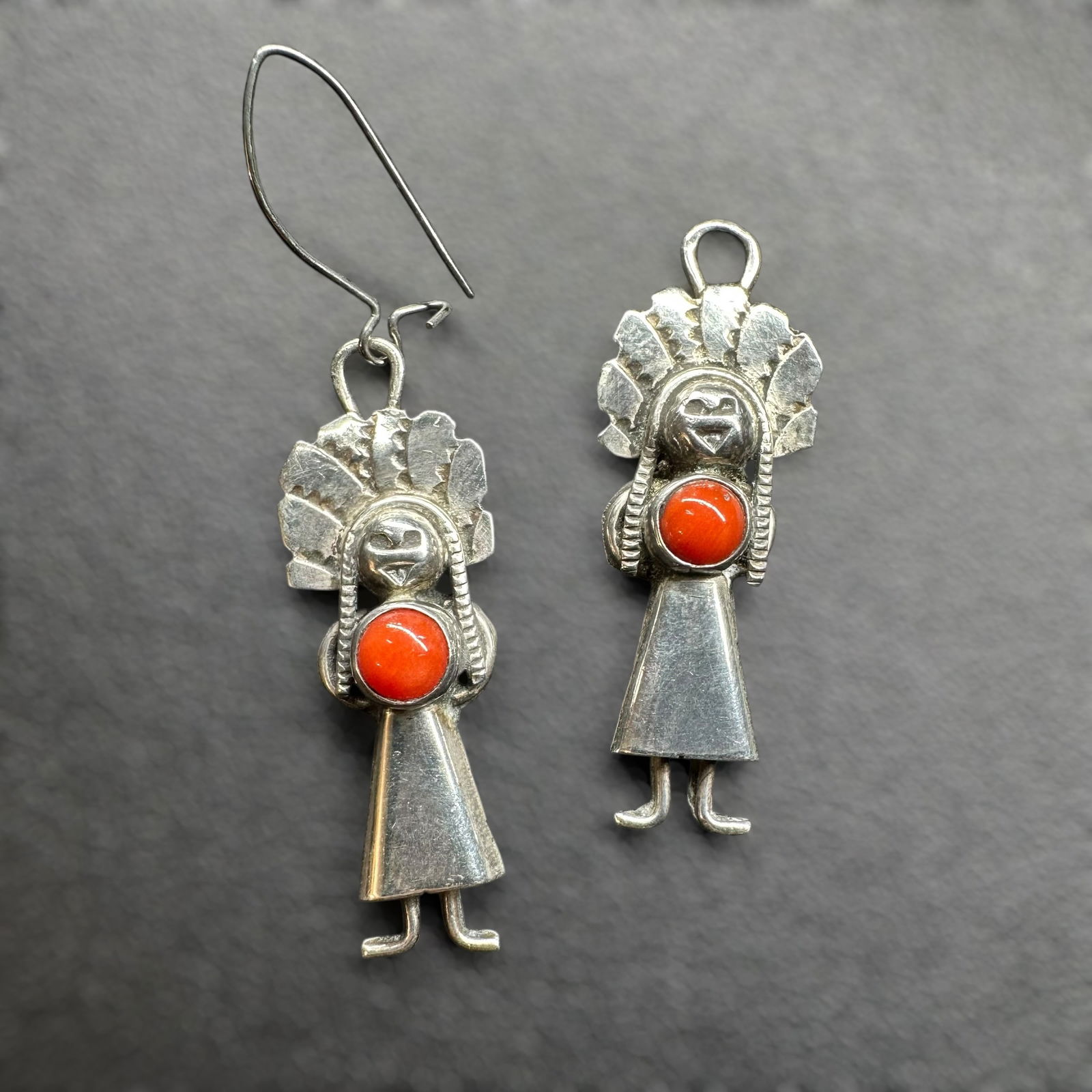 3g Native American Sterling Silver Kachina Earrings: 3g Native American Sterling Silver Kachina Earrings:Brand/Model: No hallmark.Unknown Native American Manufacturer Location: Not marked.Year Produced: Unknown.Condition: Overall good vintage condition