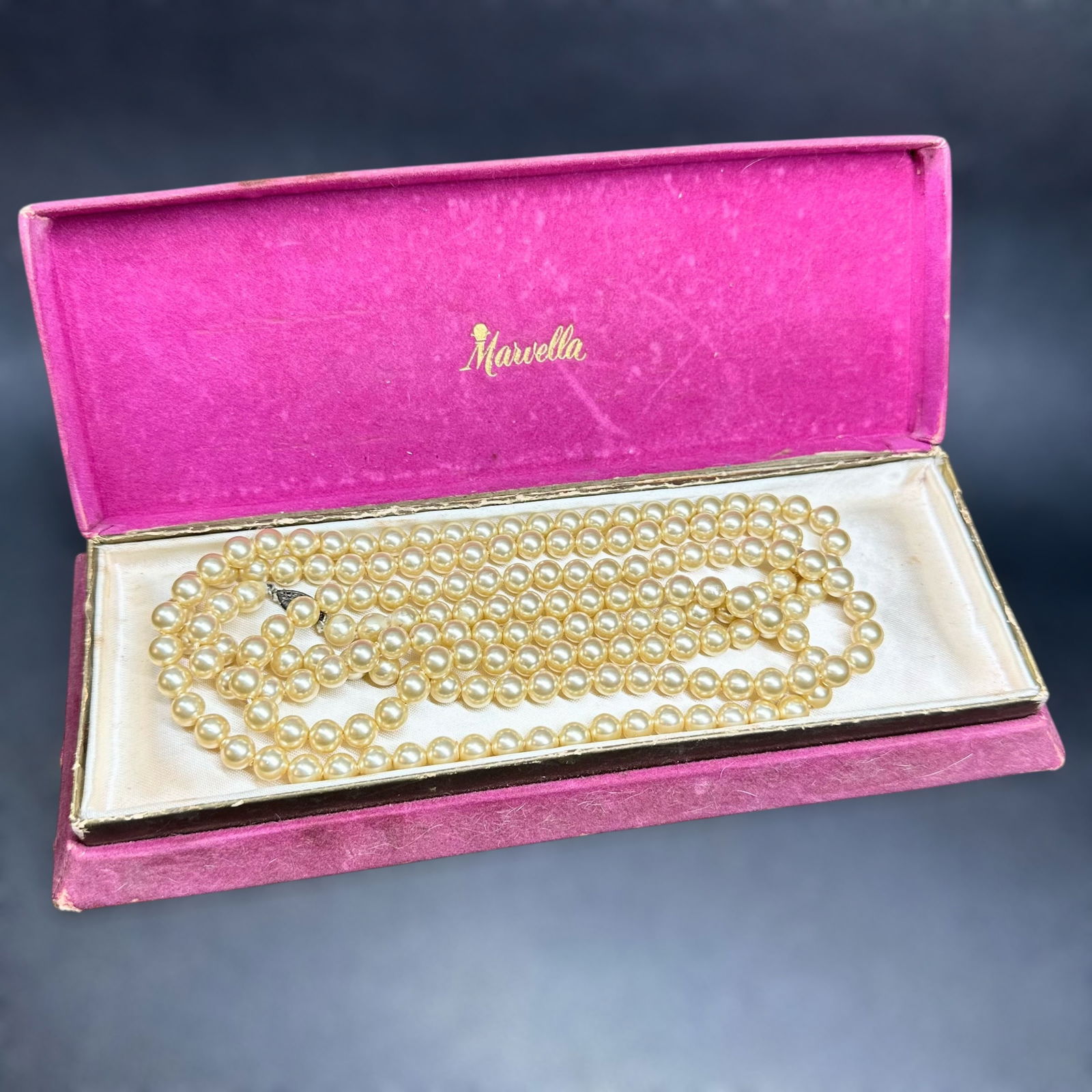 45"/41g Vintage Marvella Faux Pearl Necklace: 45"/41g Vintage Marvella Faux Pearl Necklace:Brand/Model: Marvella.Manufacturer Location: Not marked.Year Produced: Unknown.Condition: Overall good vintage condition with light surface wear to pearls