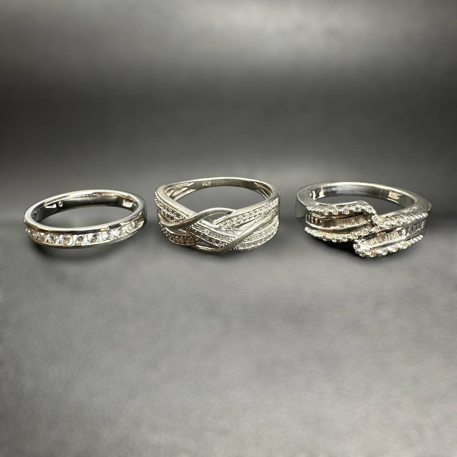 Sz7/Sz7.5/Sz8.75/12g 925 Sterling Silver Faceted Cubic Zirconia Ring Lot (1 of 15)