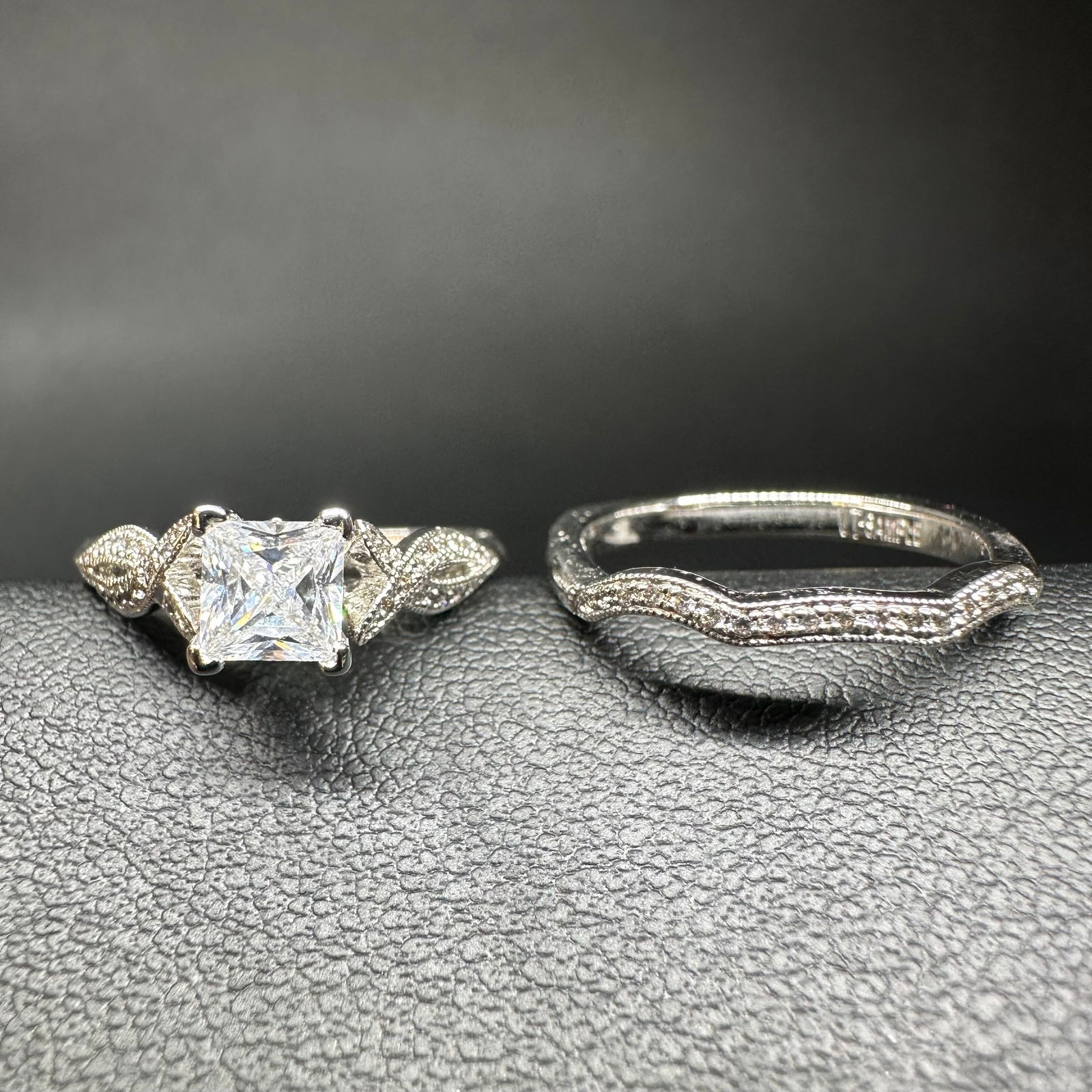 Sz6.25-6.5/4g Valina Sample Faceted Cubic Zirconia & Marcasite Bridal Ring Set: Sz6.25-6.5/4g Valina Sample Faceted Cubic Zirconia & Marcasite Bridal Ring Set:Brand/Model: Valina Sample bridal ring set.Manufacturer Location: Not marked.Year Produced: Unknown; sample set.Condition