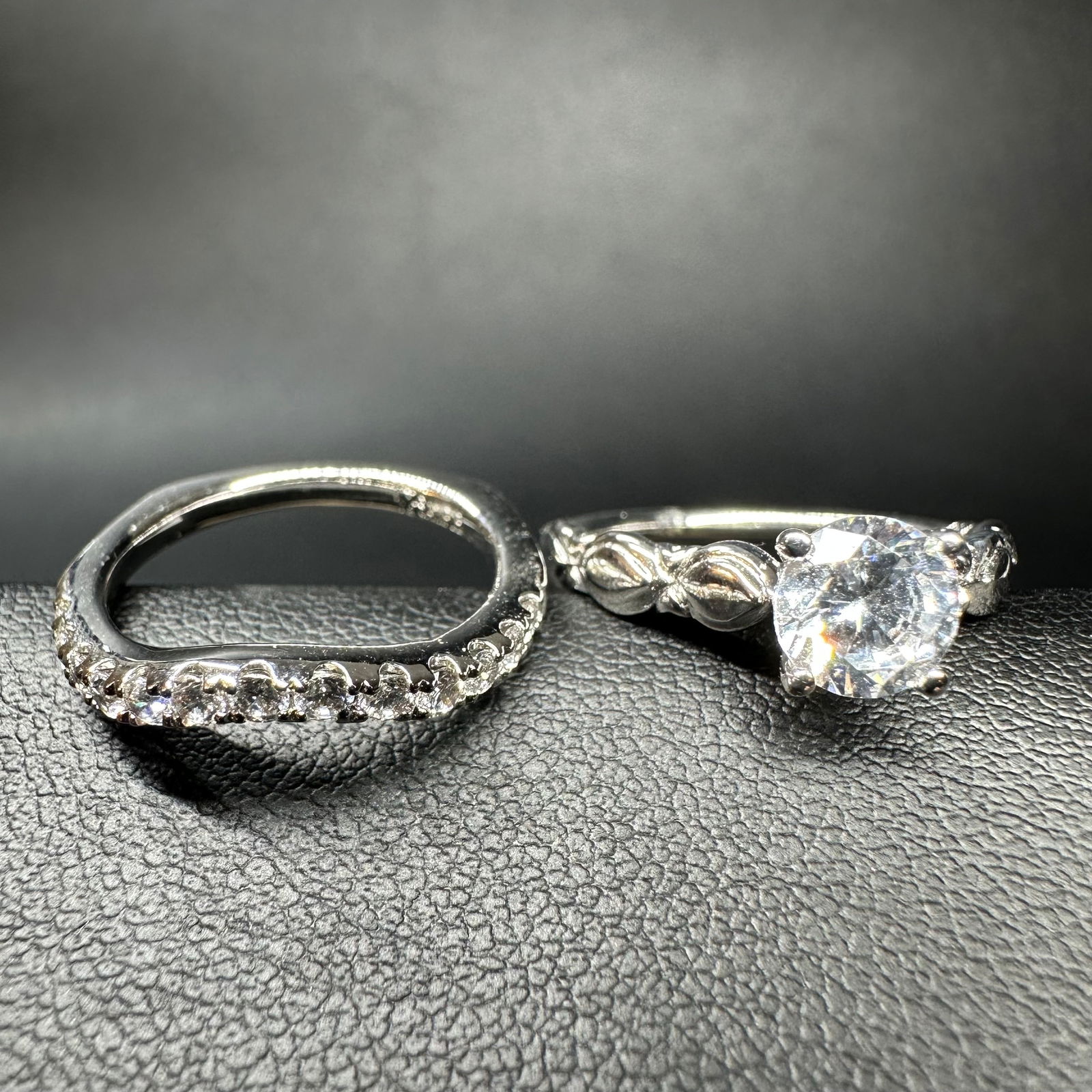 Sz7.25/Sz6.25/4g Silver Plated Rhodium VT Sample Faceted Cubic Zirconia Bridal Ring Set (1 of 8)