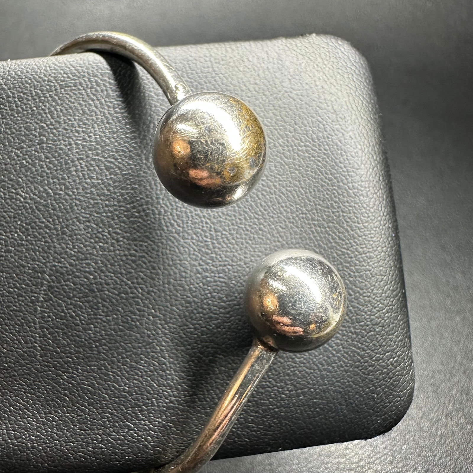 7.25"/18g Sterling Silver Ball End Cuff Bracelet (1 of 9)