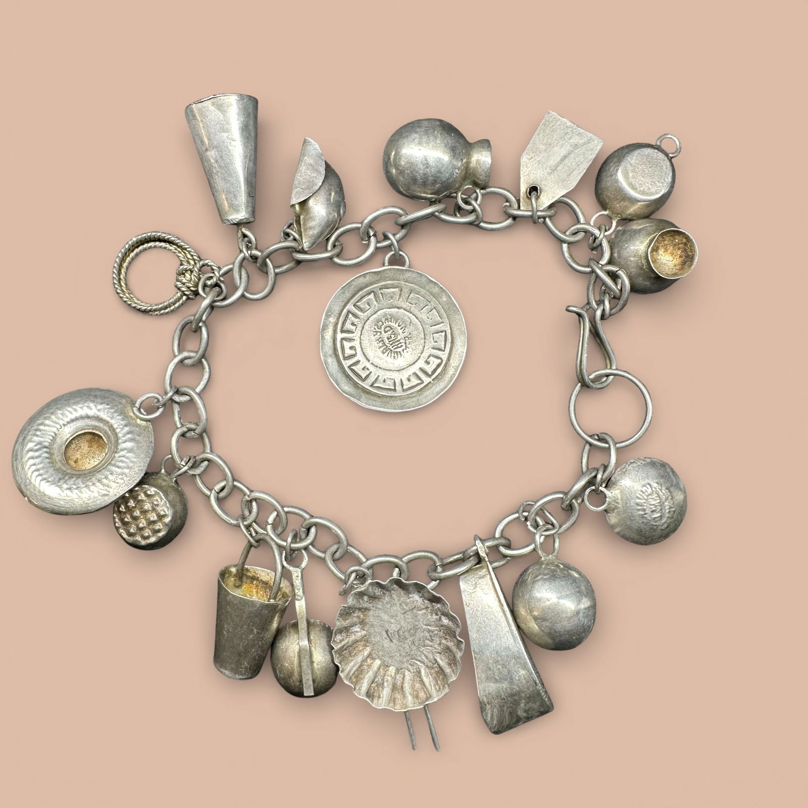 6.5"/16g Antique RNSD Guadalajara Mexican Sterling Silver Charm Bracelet (1 of 11)