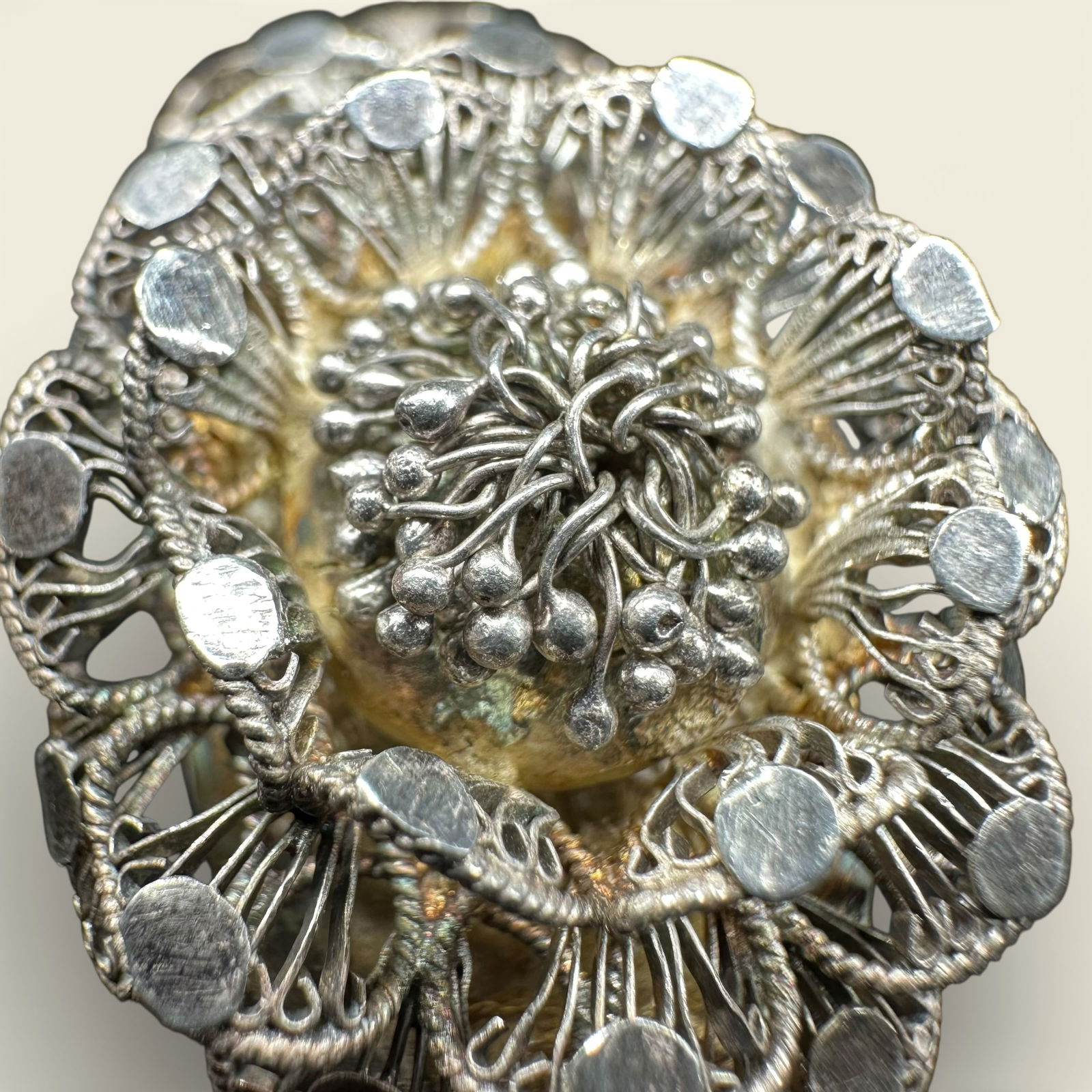 6.75”/67g Handcrafted Sterling Silver Filigree Floral Bracelet: 6 75”/67g Handcrafted Sterling Silver Filigree Floral Bracelet:Brand/Model: Unknown brand.Manufacturer Location: Not marked.Year Produced: Unknown.Condition: Good vintage condition with surface