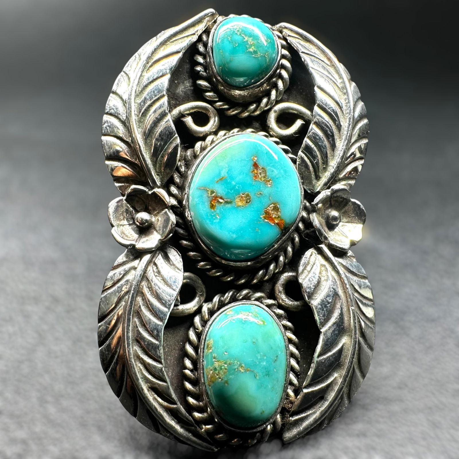 Sz7.25/9g Native American Navajo Lorenzo and Jerilyn Chee Sterling Silver Turquoise Ring (1 of 10)