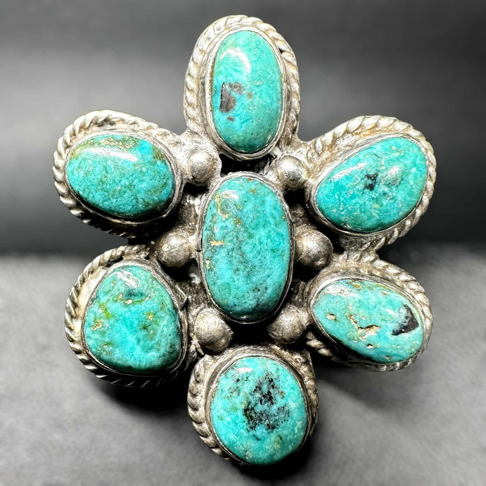 Sz7/17g Native American Sterling Silver Turquoise Floral Cluster Ring (1 of 10)