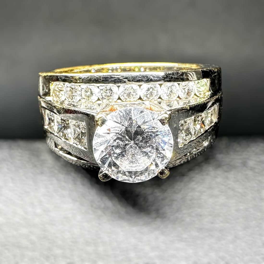 Sz6.5/10g 925 Sterling Silver Solitaire Cubic Zirconia Ring (1 of 8)