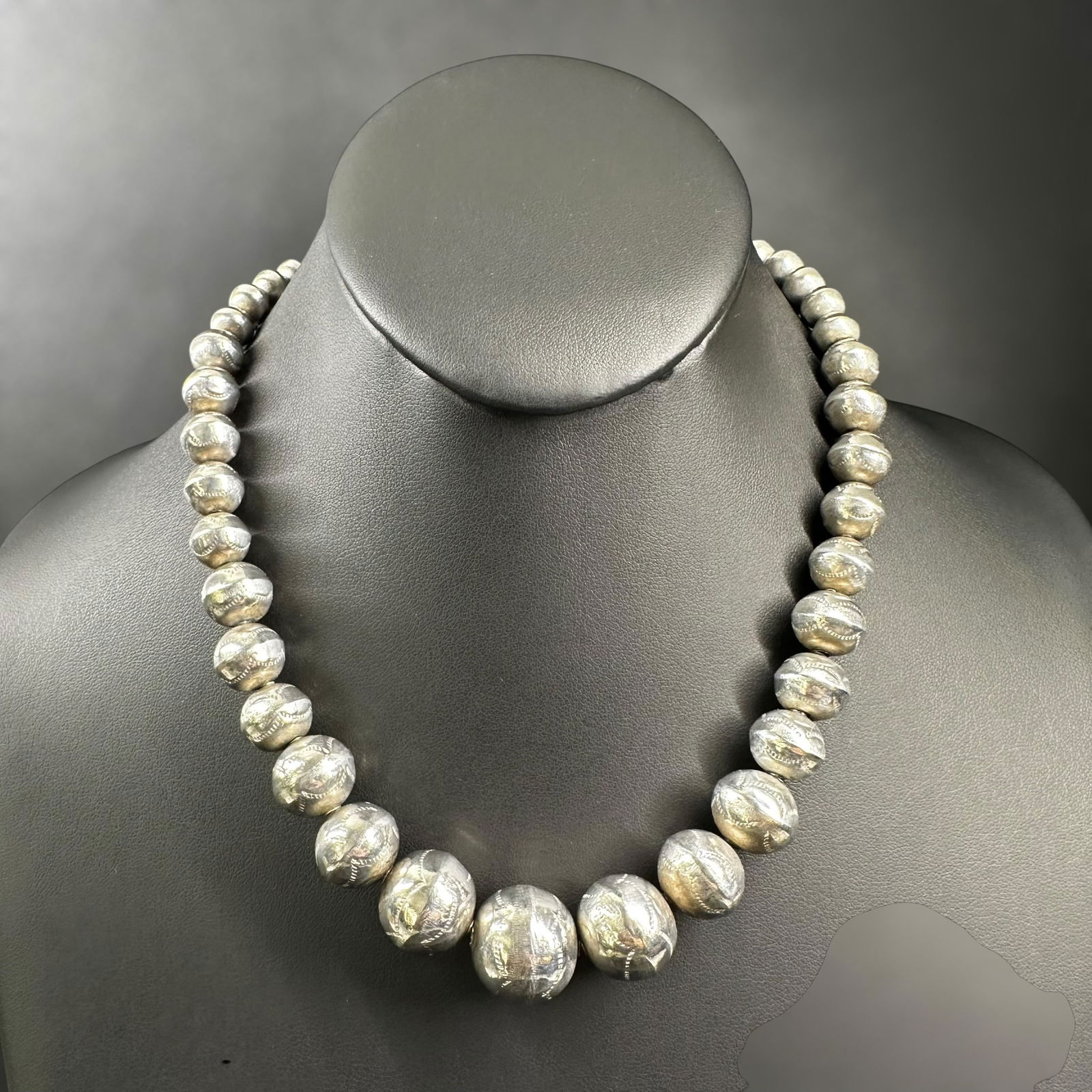 14"28g Native American Stamped Sterling Silver Bead Necklace (1 of 8)