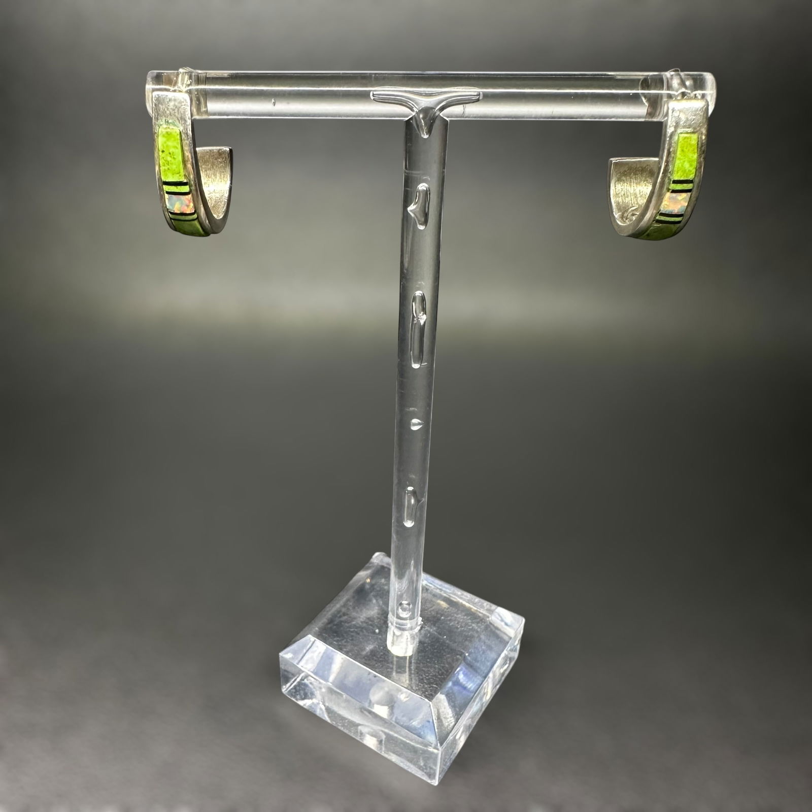 5g Native American Navajo Charlie Bowie 925 Sterling Silver Turquoise Onyx Opal Inlay Hoop Earrings: 5g Native American Navajo Charlie Bowie 925 Sterling Silver Turquoise Onyx Opal Inlay Hoop Earrings:Brand/Model: Hallmark; "CB," Native American Navajo; Charlie Bowie.Manufacturer Location: Not marked