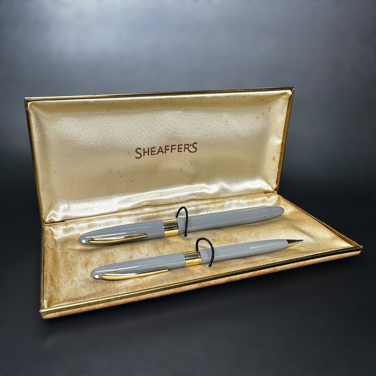 208g Antique 1950s Sheaffer's Snorkel Fountain Pen & Pencil Set - Medium - Pastel Gray (1 of 12)