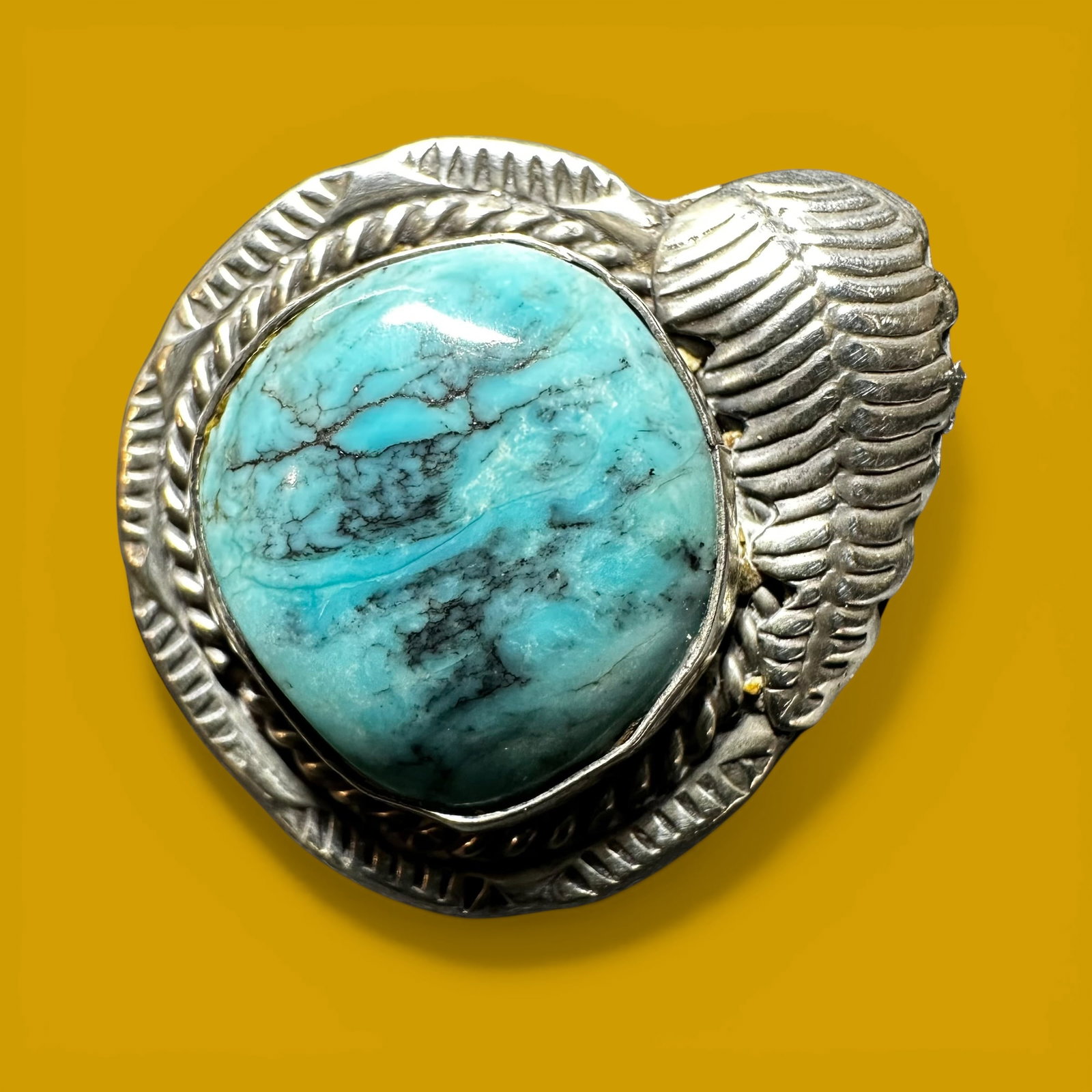 Sz6.5/4g Vintage Native American Sterling Silver Kingman Turquoise Ring: Sz6.5/4g Vintage Native American Sterling Silver Kingman Turquoise Ring:Brand/Model: No hallmark. Navajo design.Manufacturer Location: Not marked.Year Produced: Unknown.Condition: Good overall